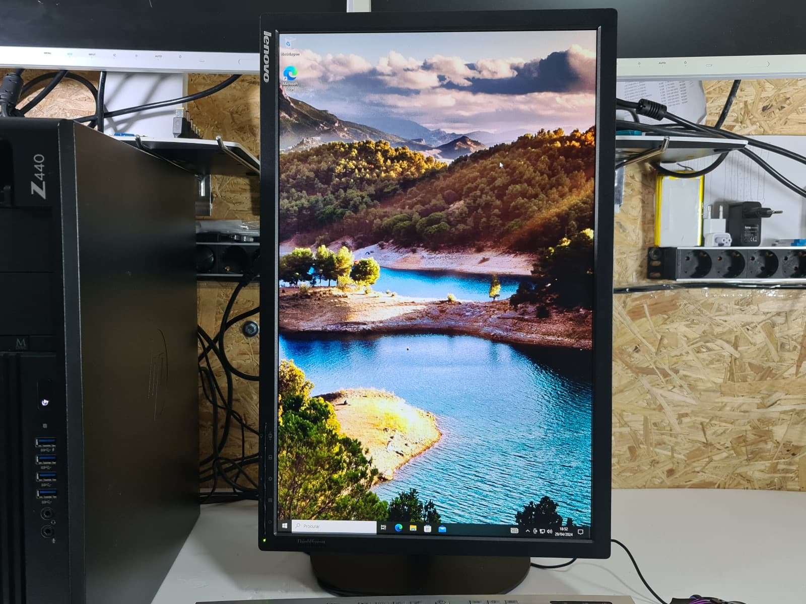 Computador HP WorkStation Z440 — image 3