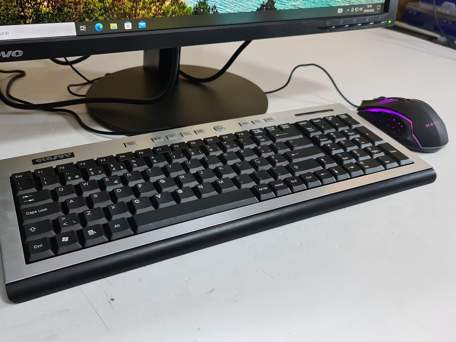 Computador HP WorkStation Z440 — image 12
