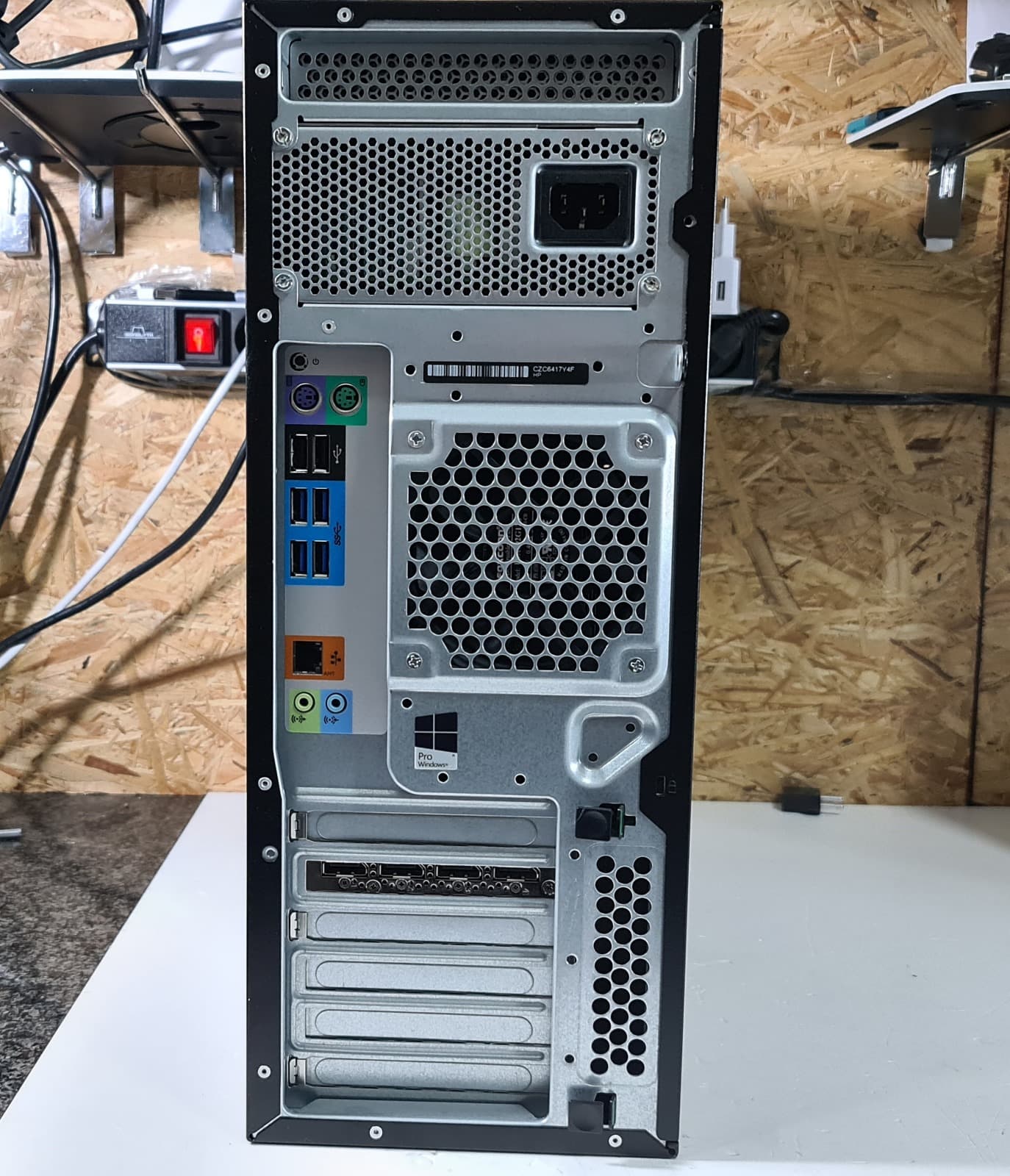 Computador HP WorkStation Z440 — imagen 6