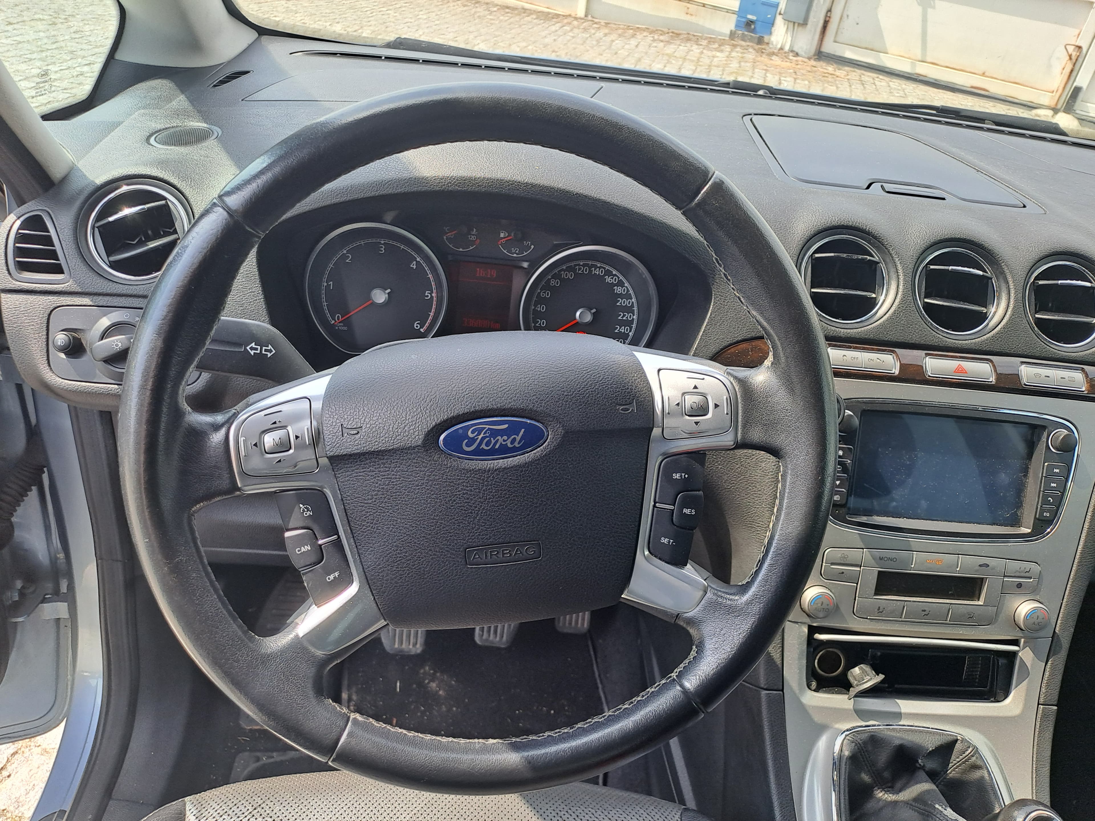 Ford Galaxy TDCI · Ano 2007 — image 23