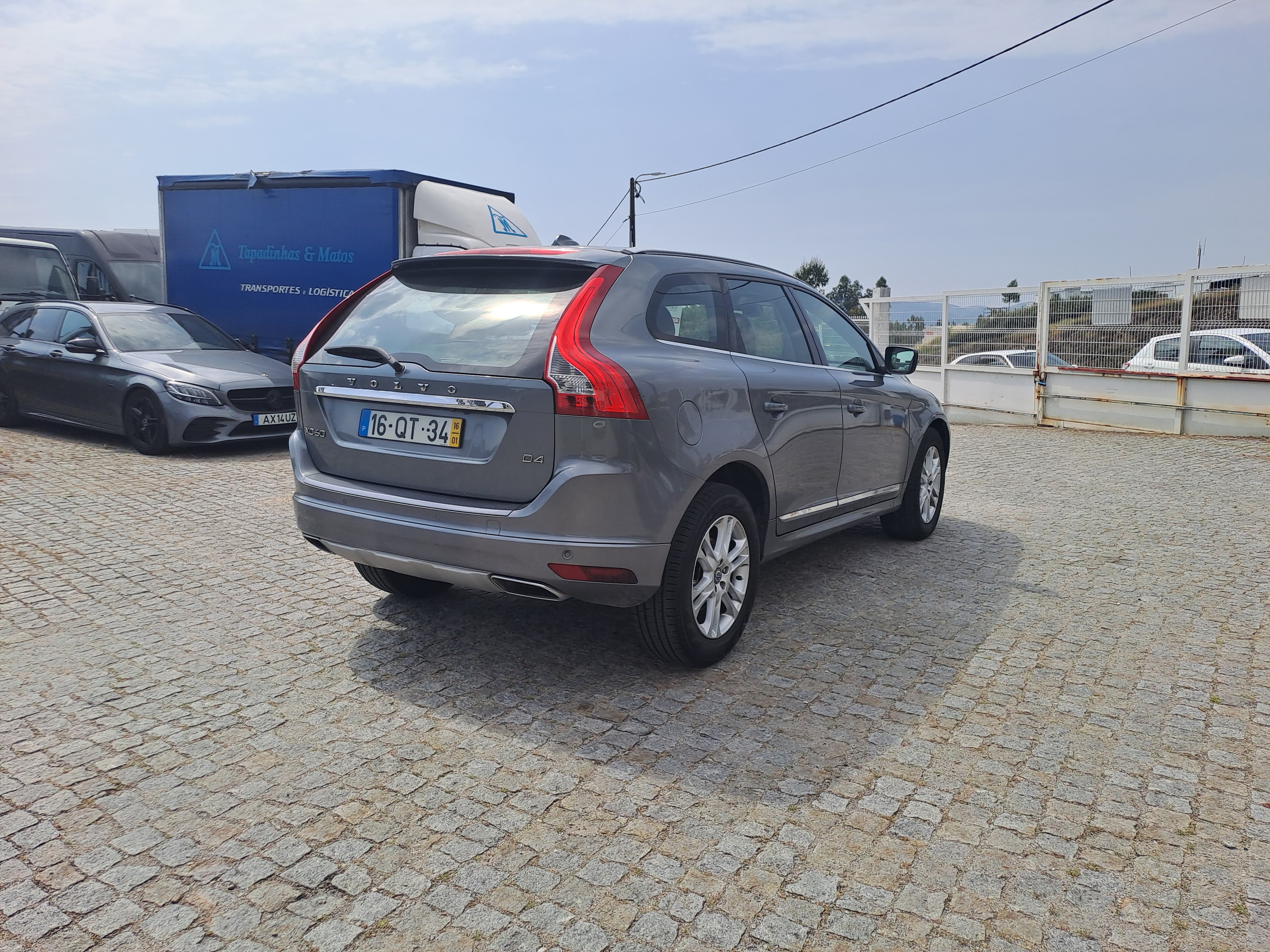 Volvo XC60 D4 · Ano 2016 — imagen 6
