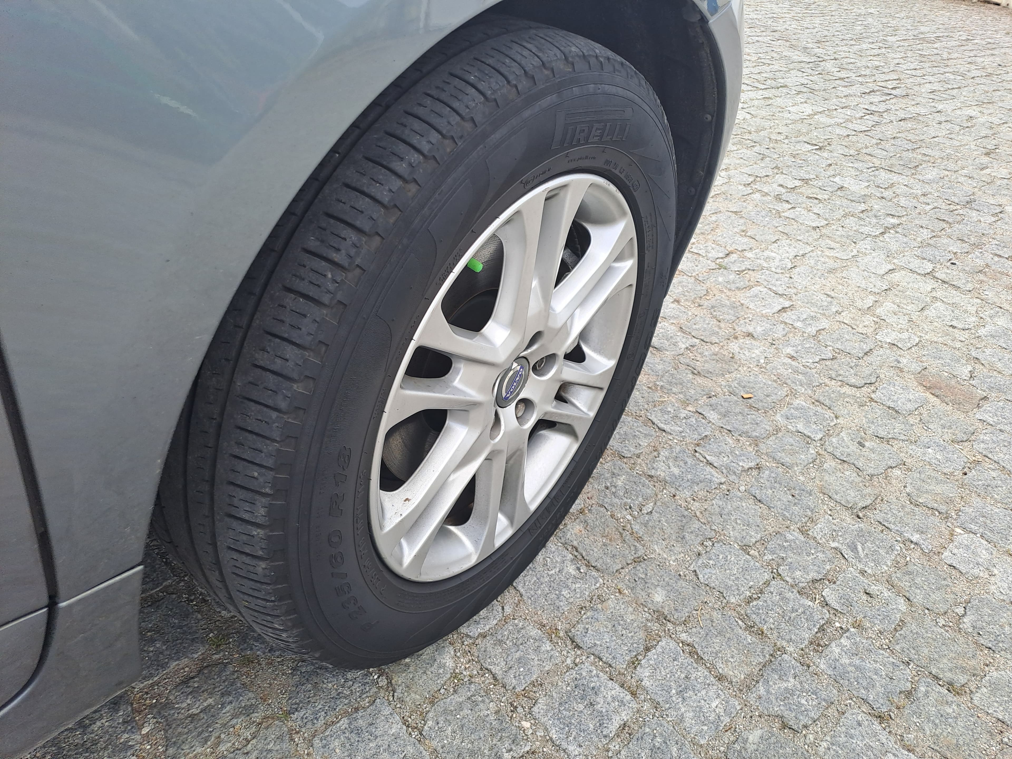 Volvo XC60 D4 · Ano 2016 — imagen 14