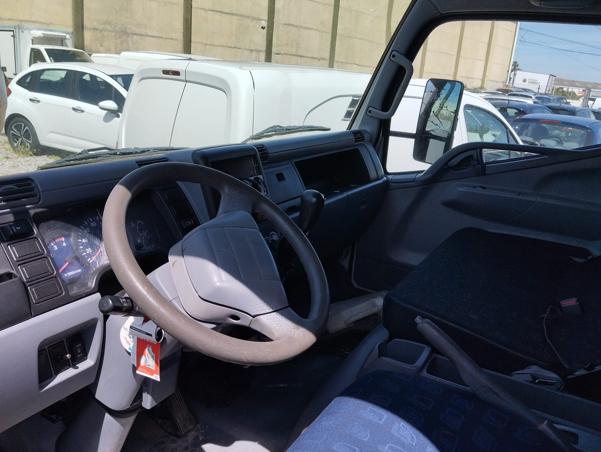 Mitsubishi Canter 3C15 · Ano 2010 — image 19
