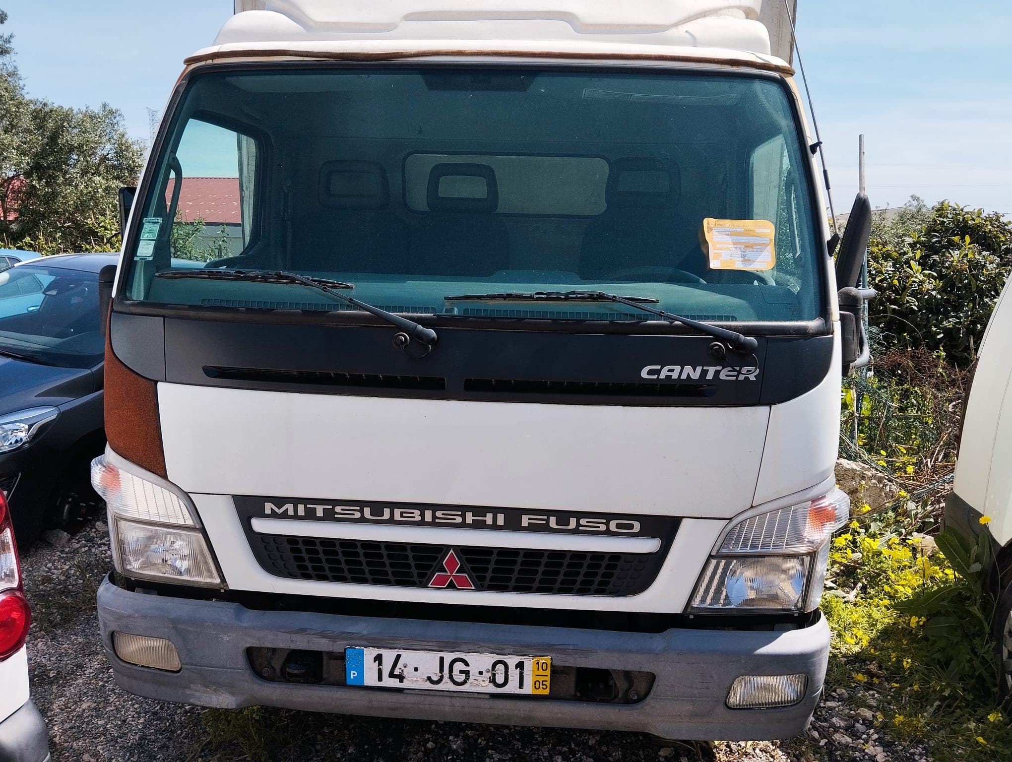 Mitsubishi Canter 3C15 · Ano 2010 — image 2