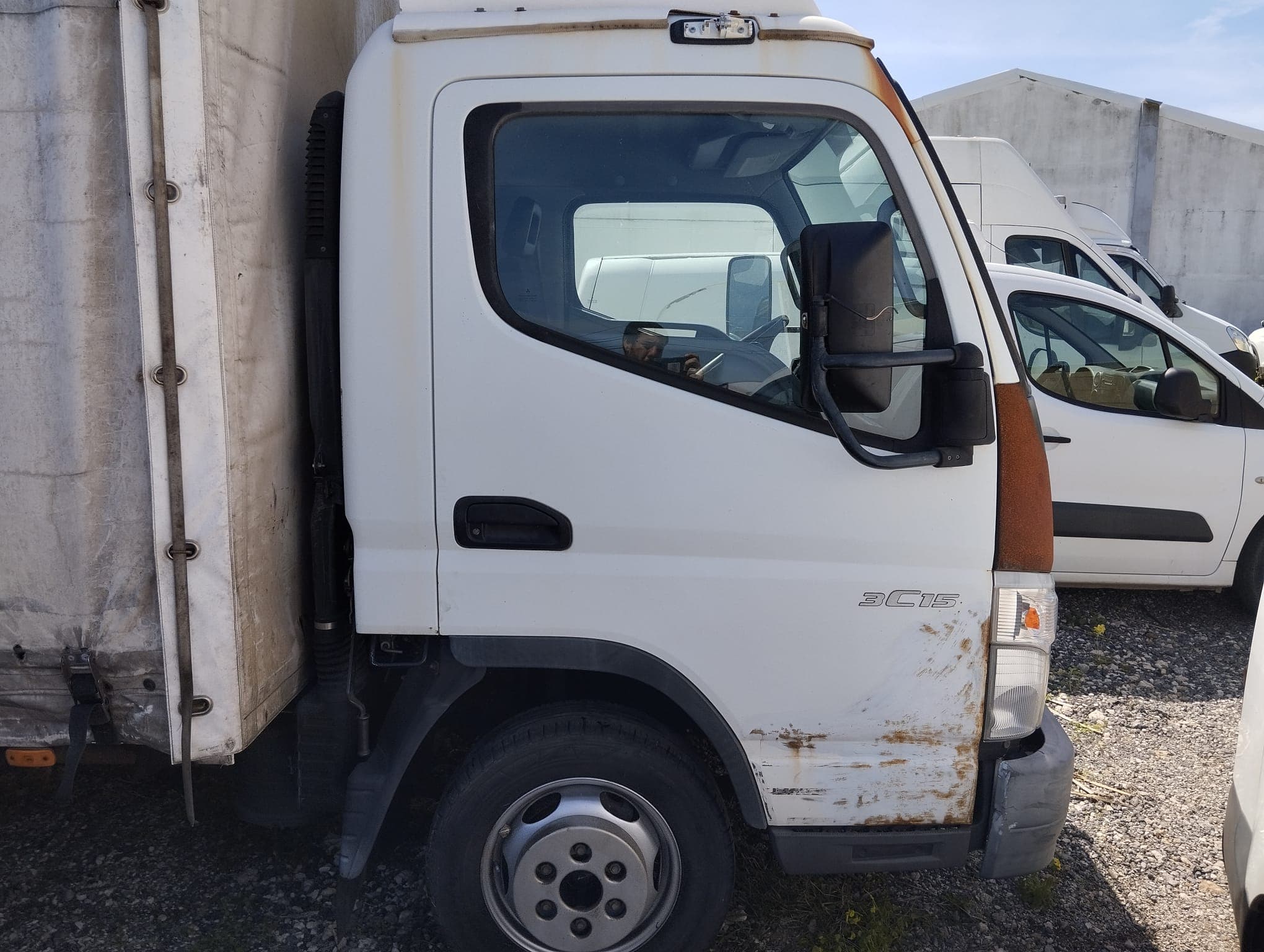 Mitsubishi Canter 3C15 · Ano 2010 — image 3