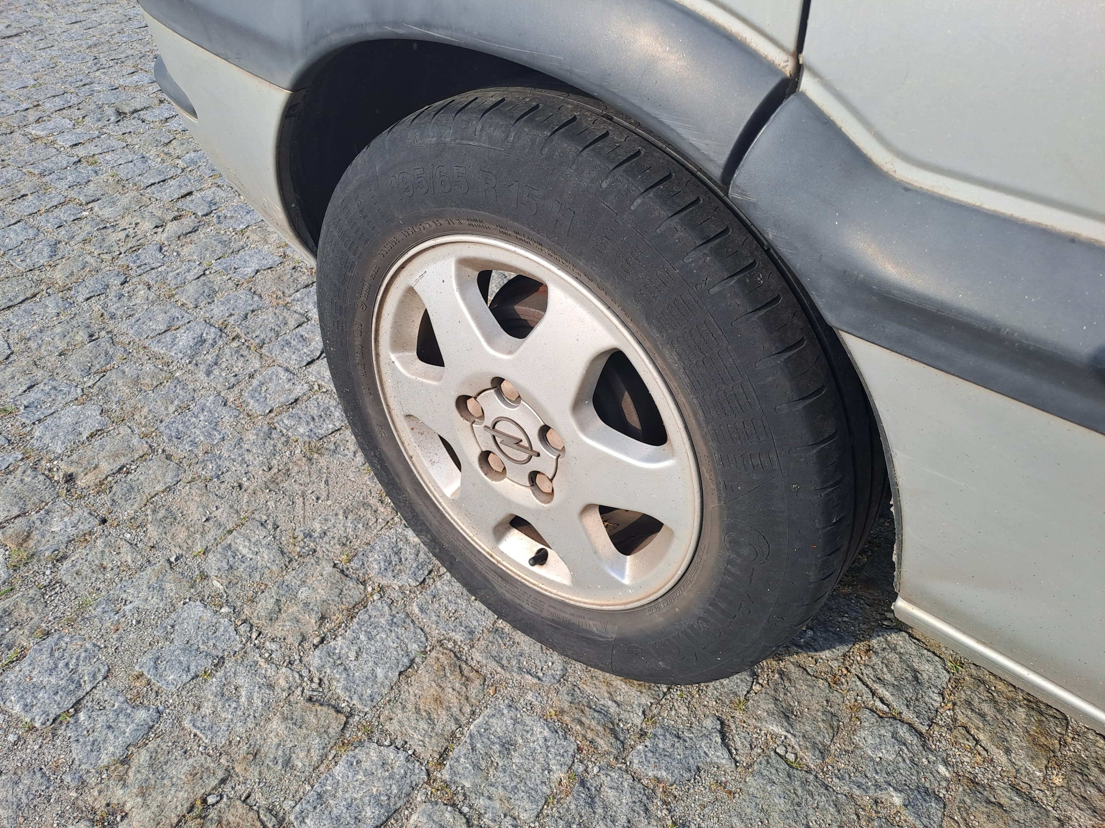 Opel Zafira 1.6 · 7 Lugares · Ano 2001 — imagen 13