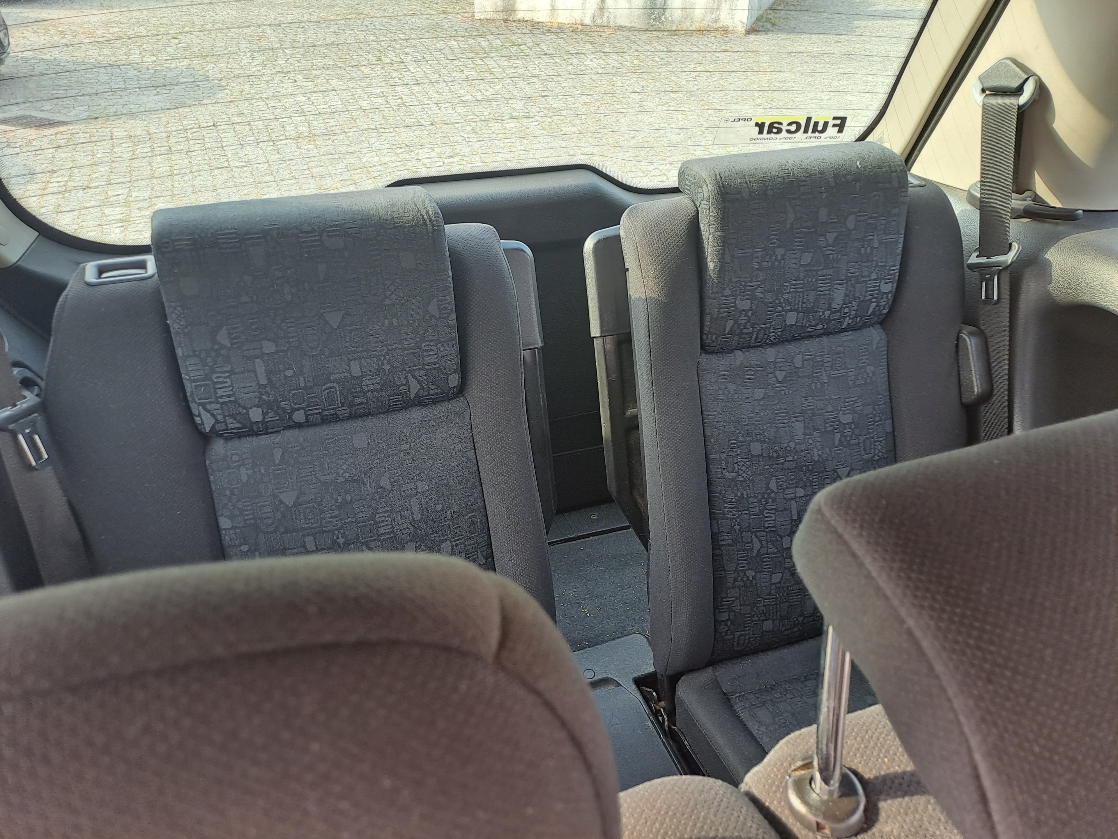 Opel Zafira 1.6 · 7 Lugares · Ano 2001 — imagen 21