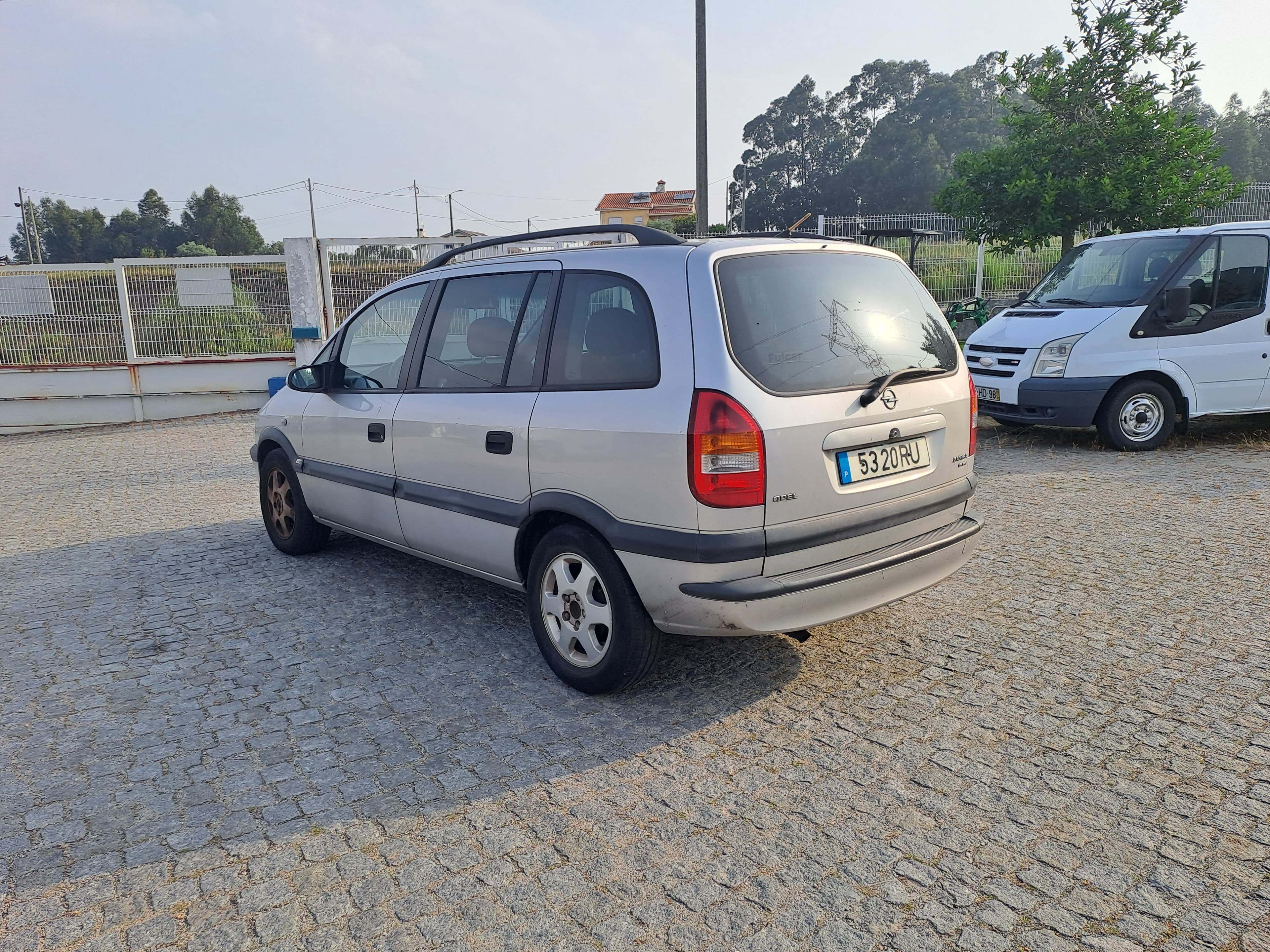 Opel Zafira 1.6 · 7 Lugares · Ano 2001 — imagen 4