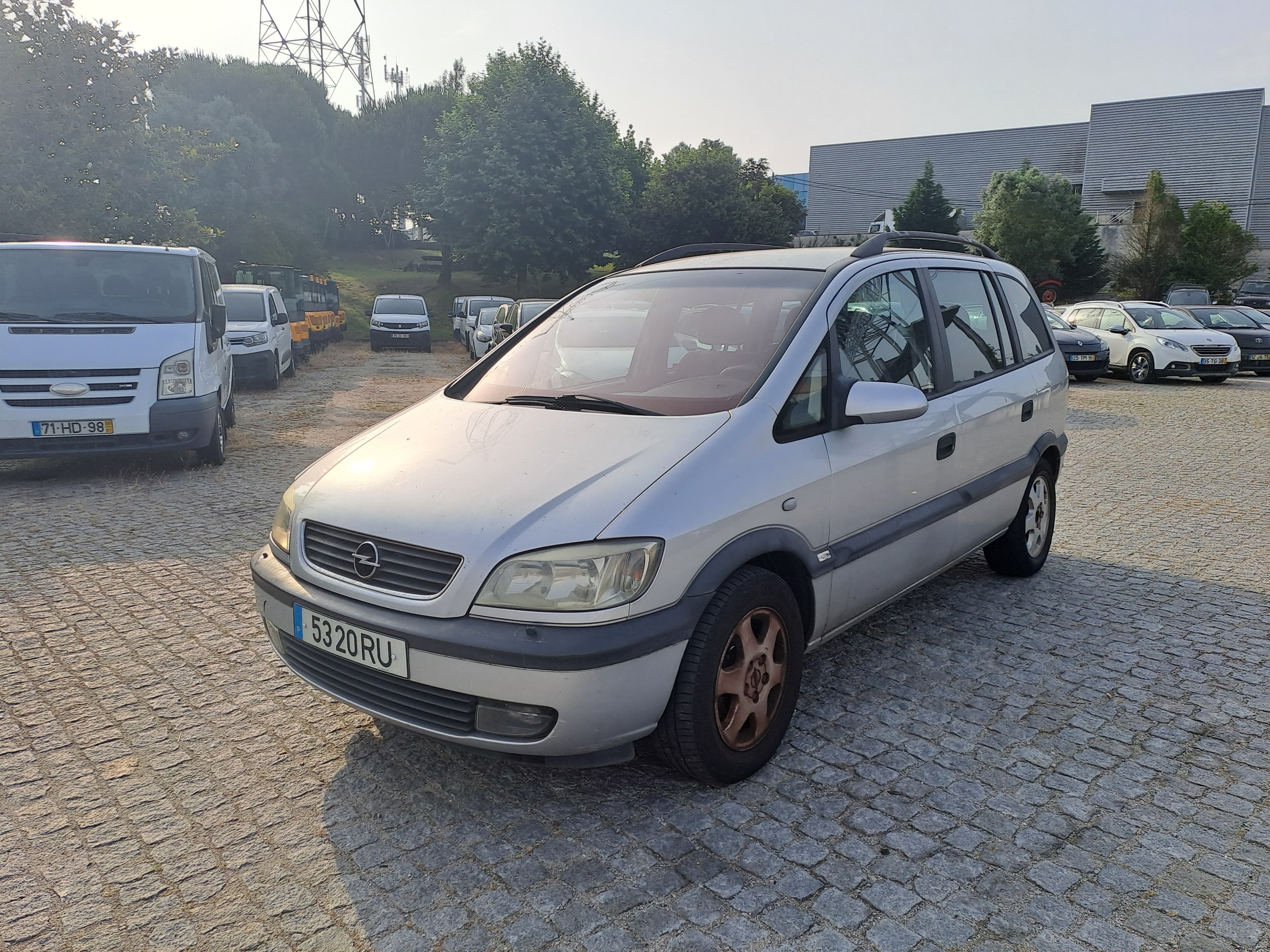Opel Zafira 1.6 · 7 Lugares · Ano 2001 — imagen 3