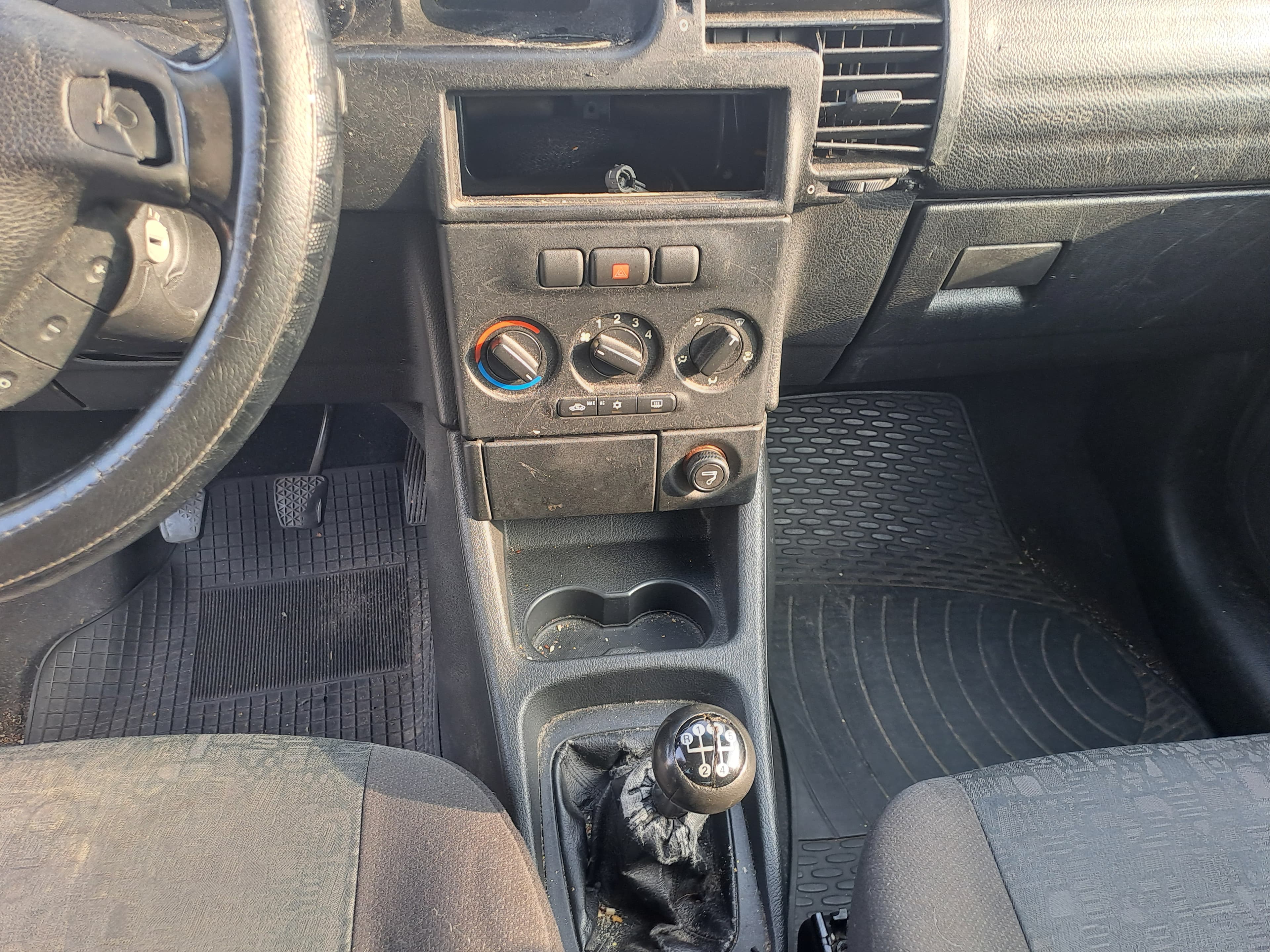 Opel Zafira 1.6 · 7 Lugares · Ano 2001 — imagen 30