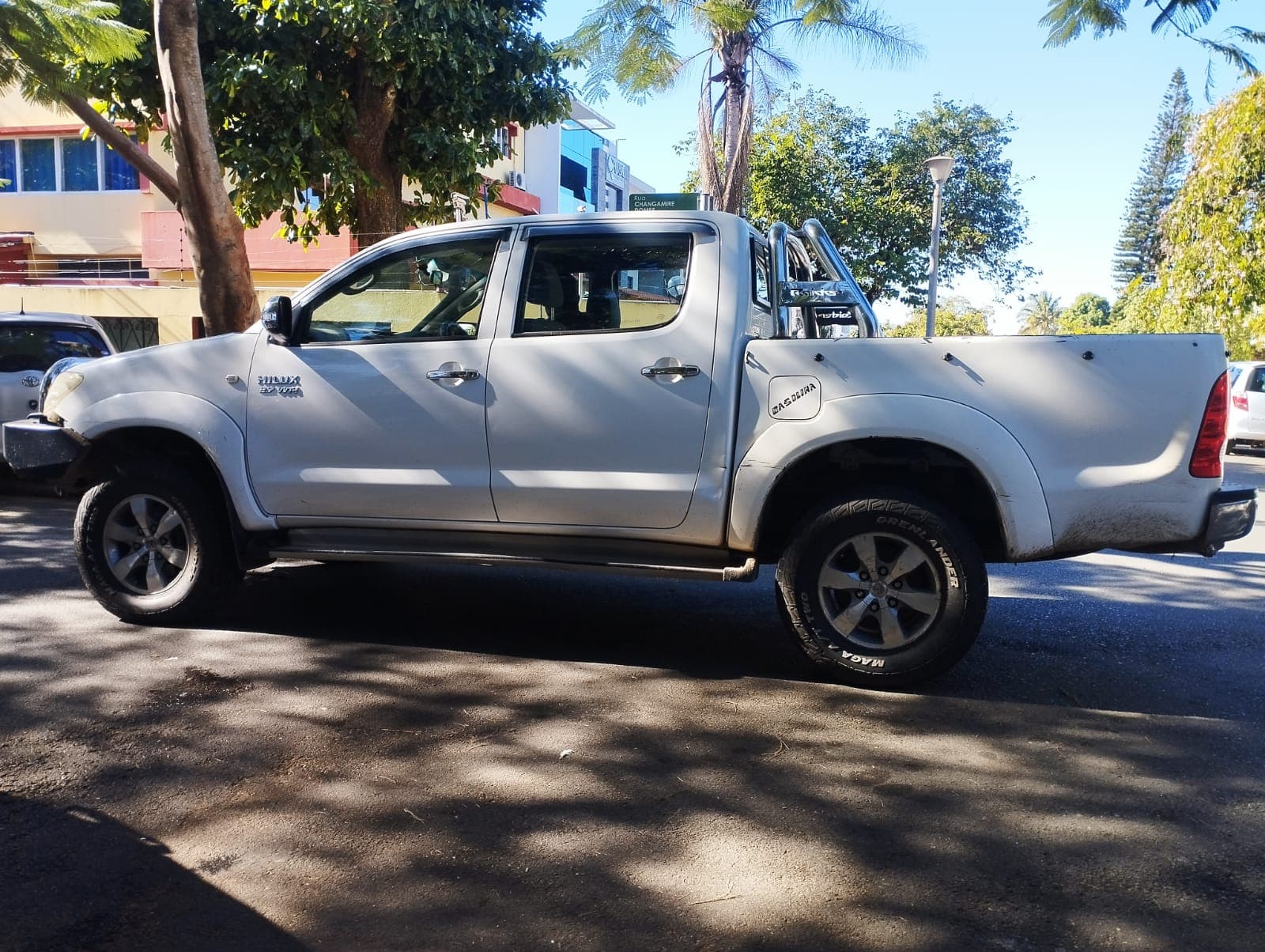Toyota Hilux VVTI 2.7 · Ano 2004 — imagen 12