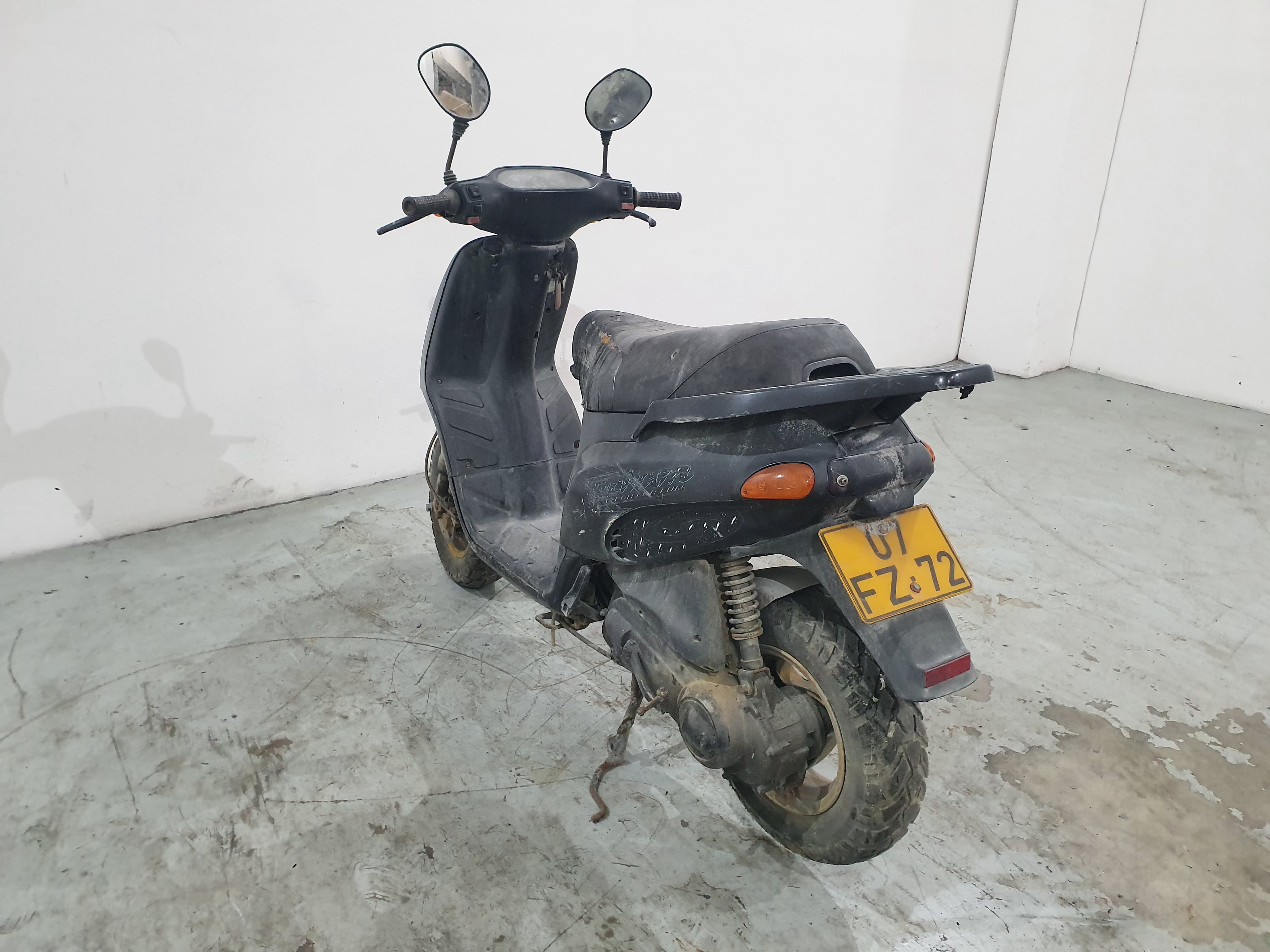 Ciclomotor Gilera Typhoon — imagen 3