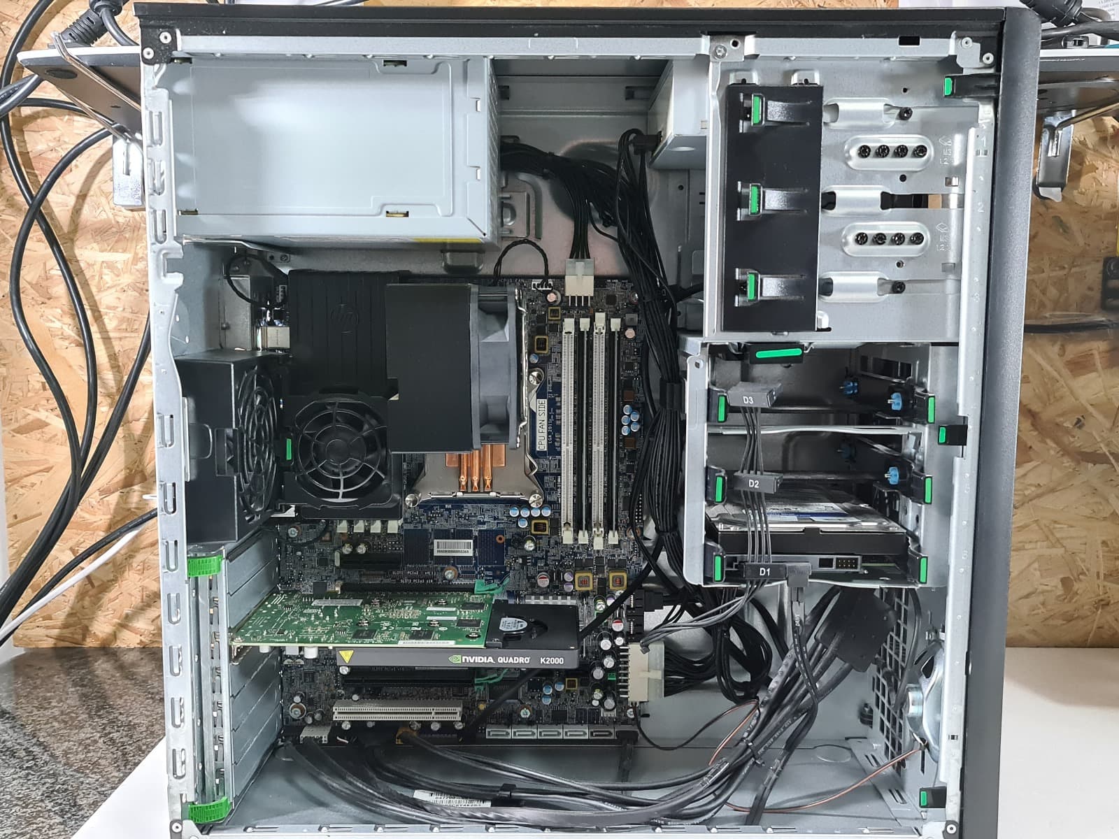 Computador HP WorkStation Z440 — imagem 23