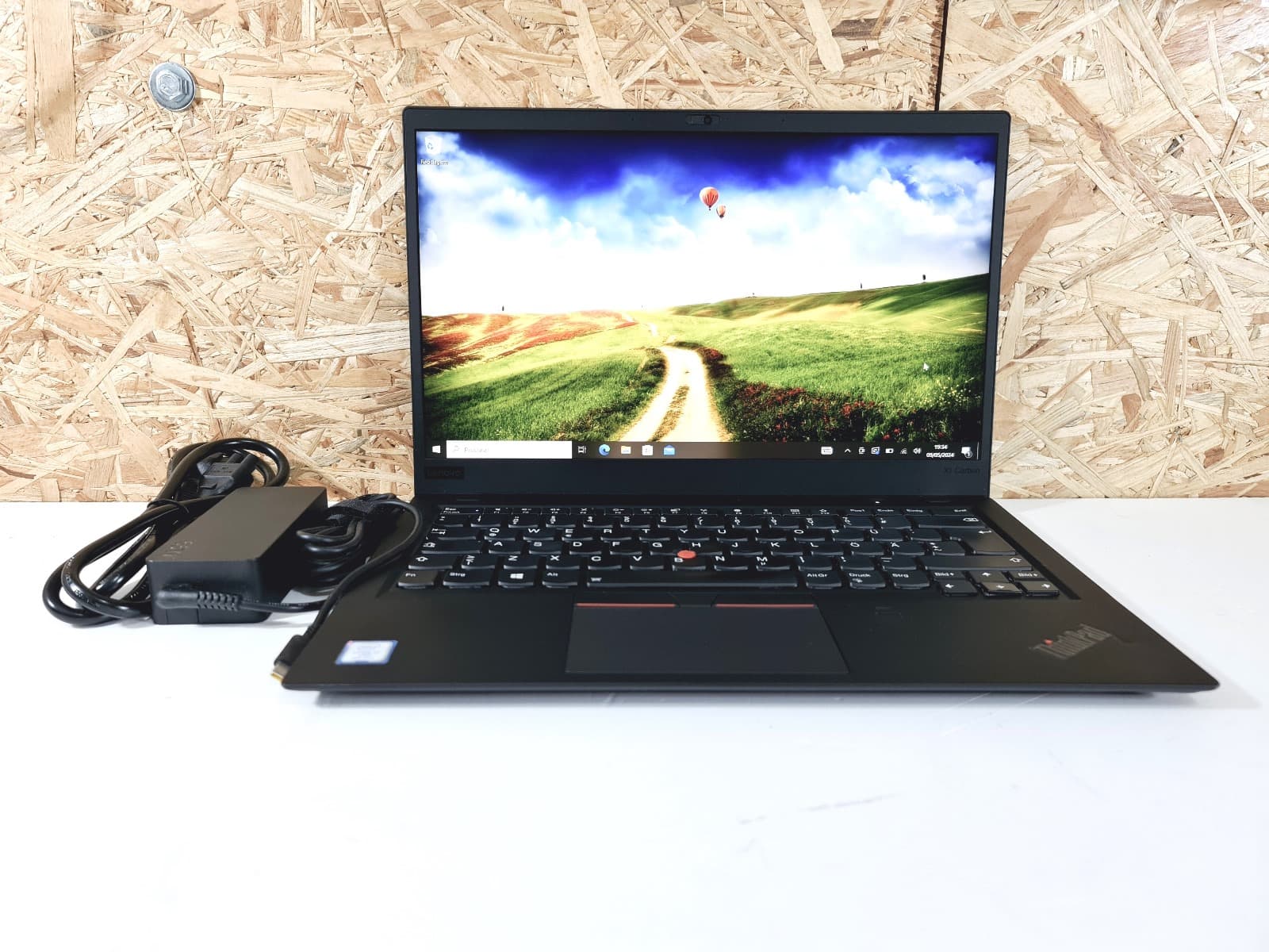 Portátil Lenovo ThinkPad X1 Carbon de 6ª Geração — image 1