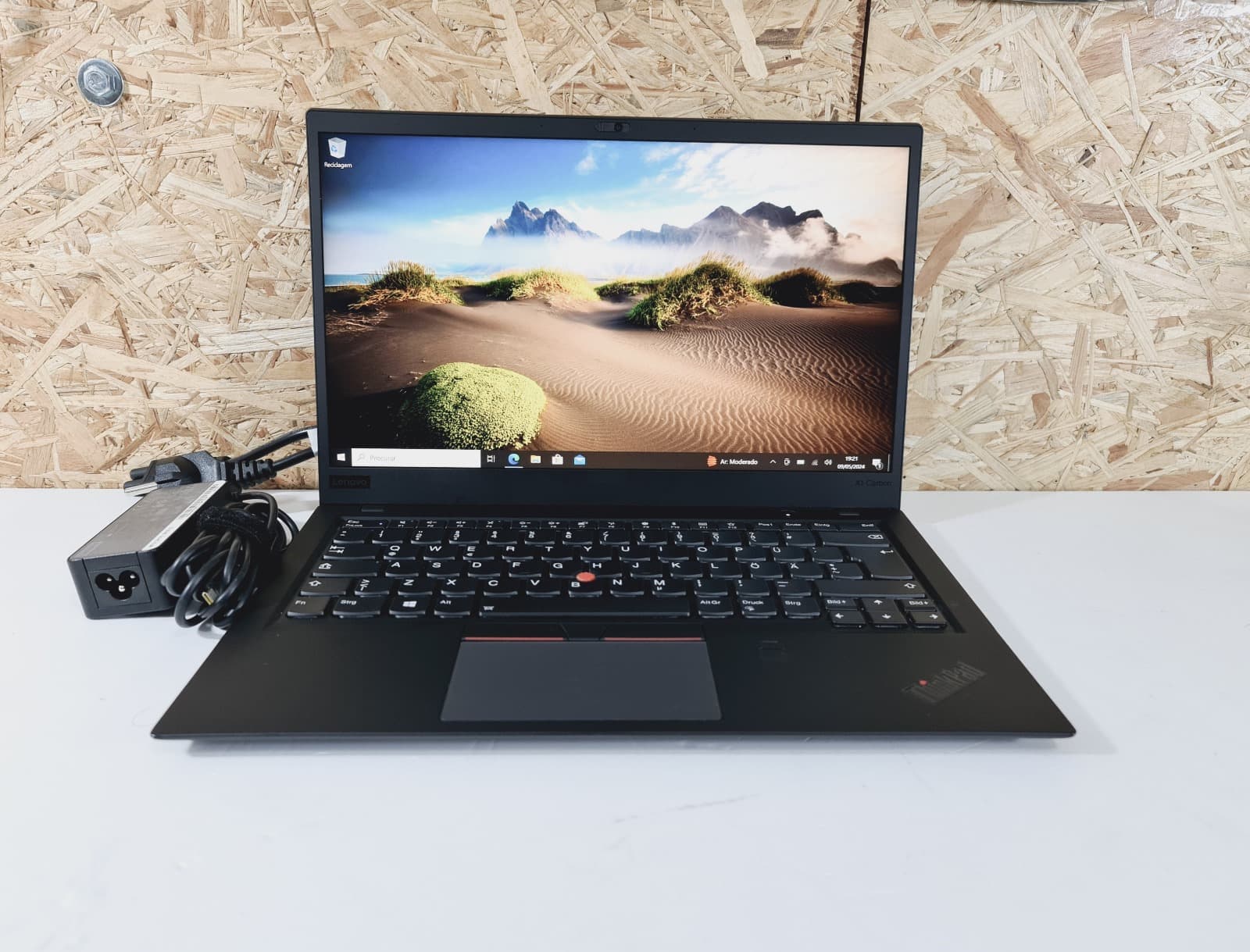 Portátil Lenovo ThinkPad X1 Carbon de 6ª Geração — imagen 1