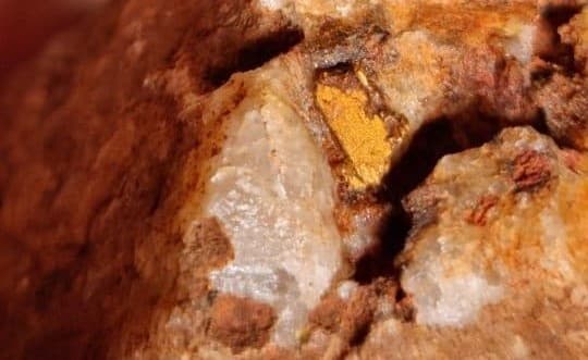 Venda de Empresa com Concessão Mineira · Ouro · Nampula — imagem 1