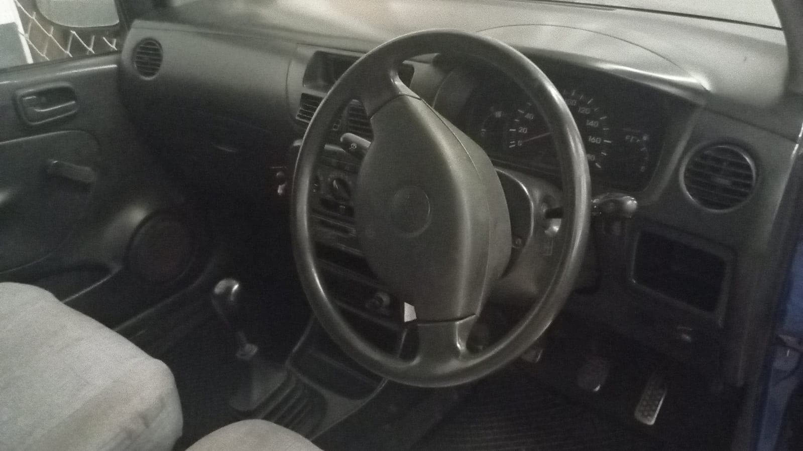 Daihatsu Charade · Ano 2002 — imagen 4