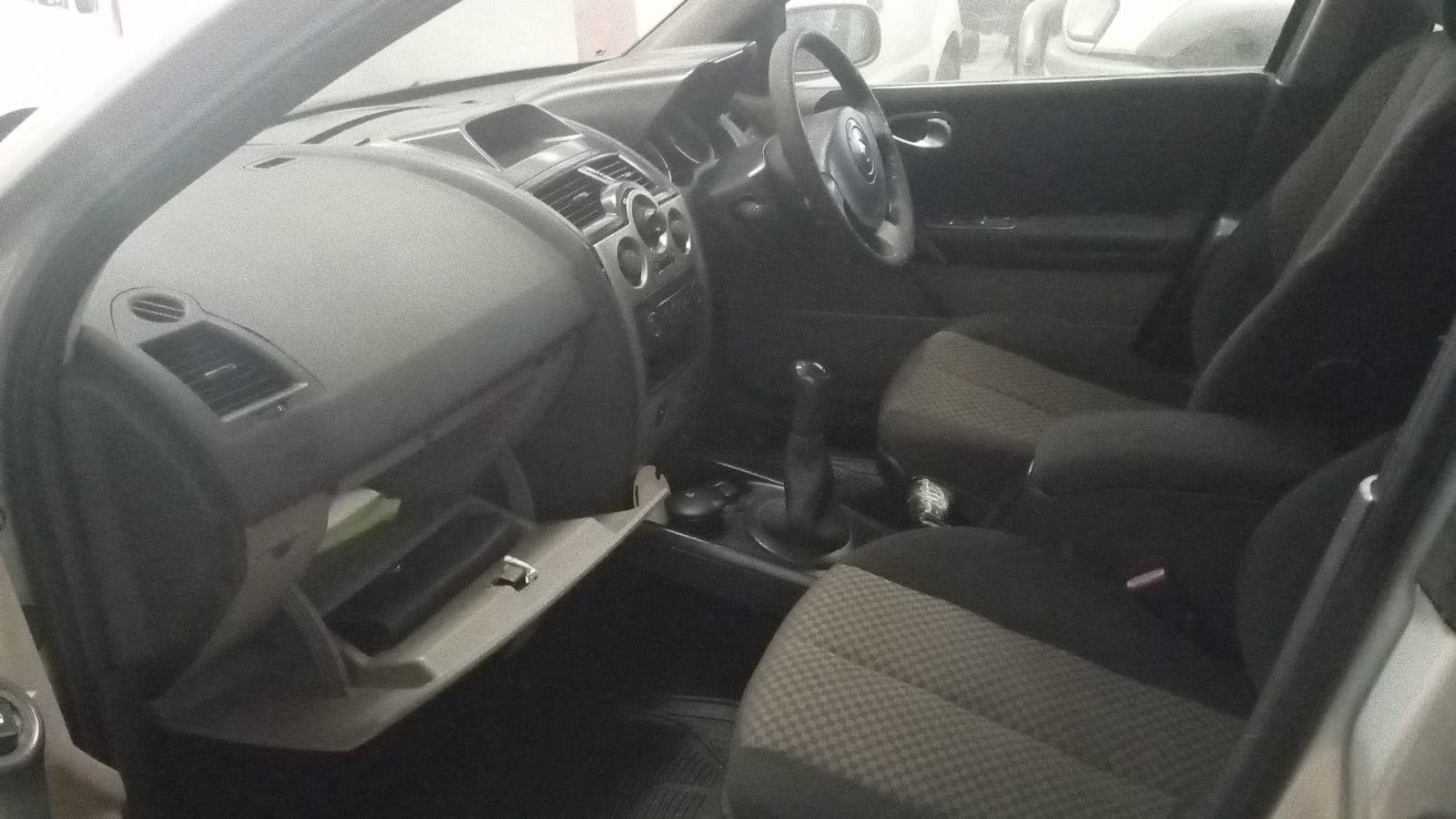 Renault Megane · Ano 2004 — imagen 3