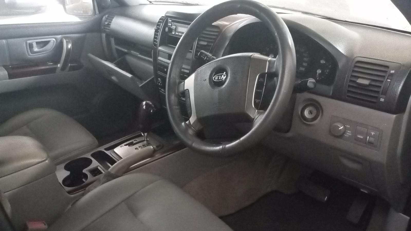 Kia Sorento · Ano 2005 — image 3