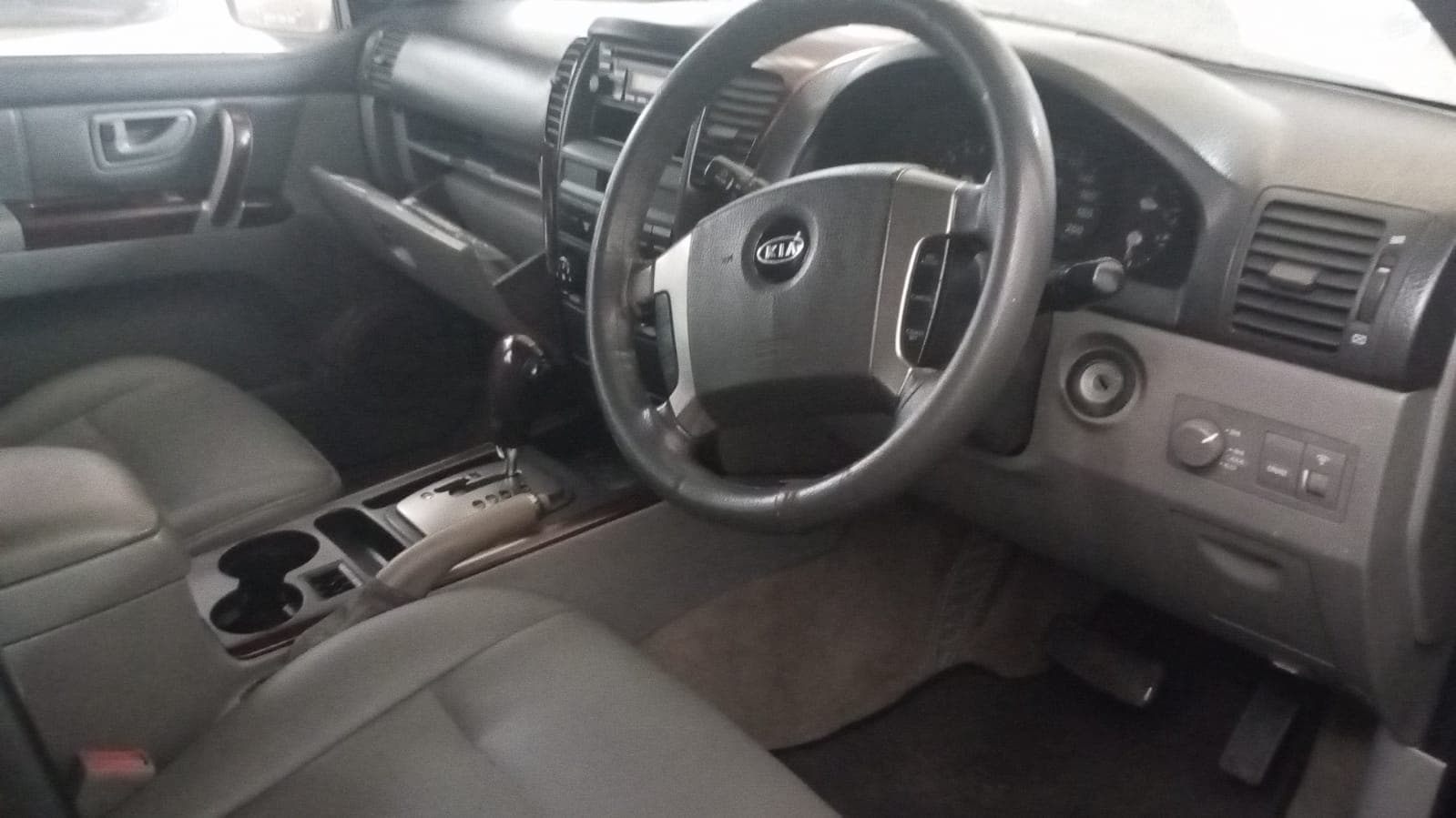 Kia Sorento · Ano 2005 — image 4