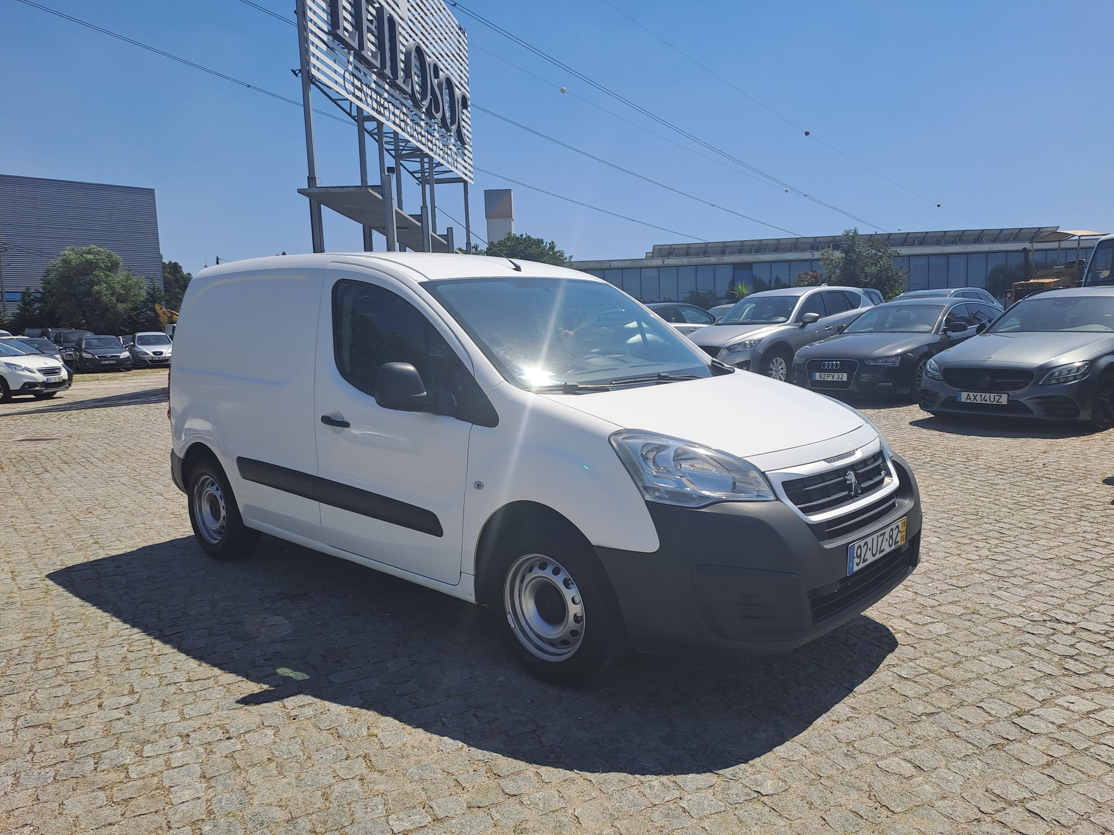 Peugeot Partner 1.6 HDI · Ano 2018 — imagem 3