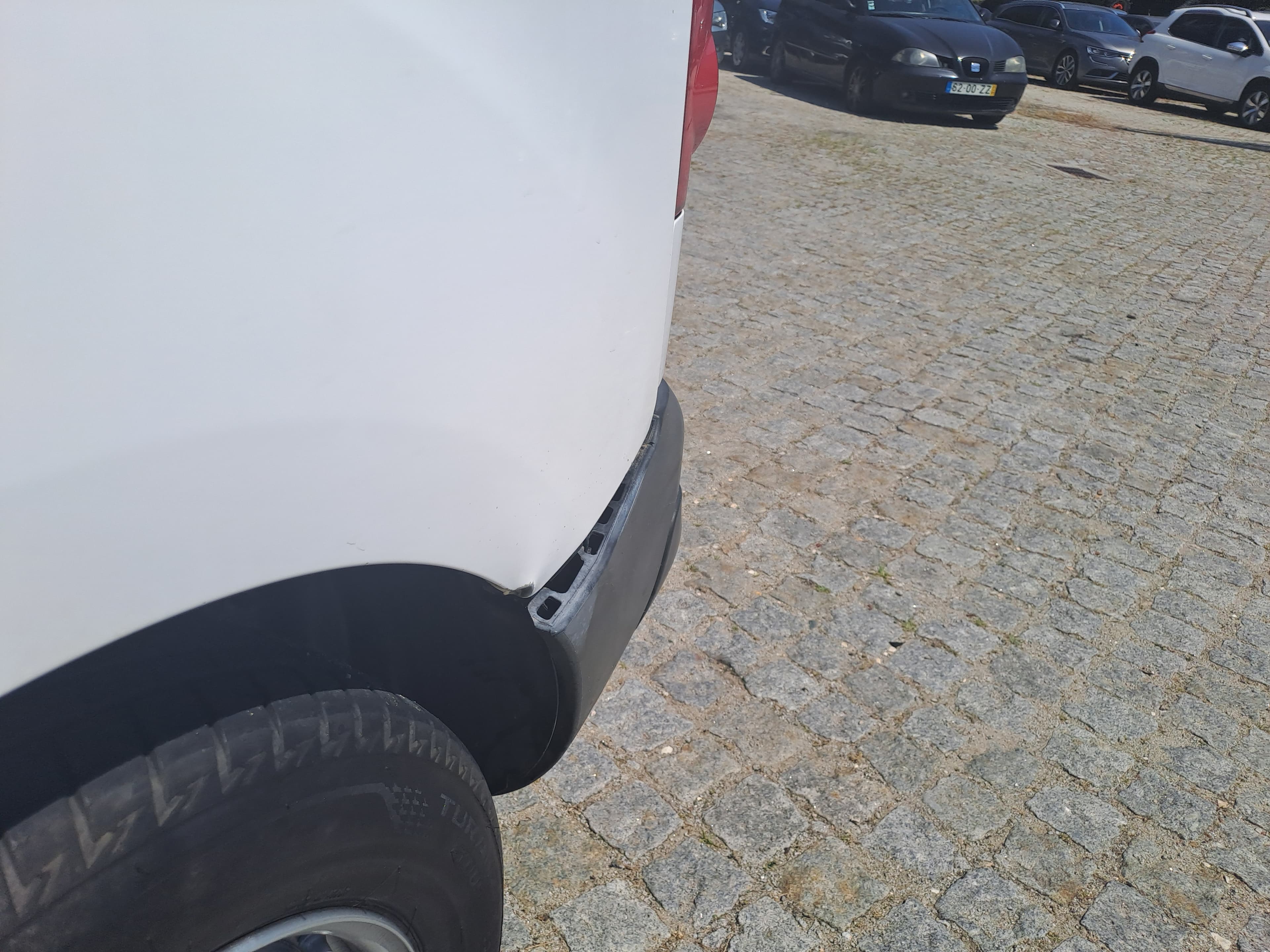 Peugeot Partner 1.6 HDI · Ano 2018 — imagem 9