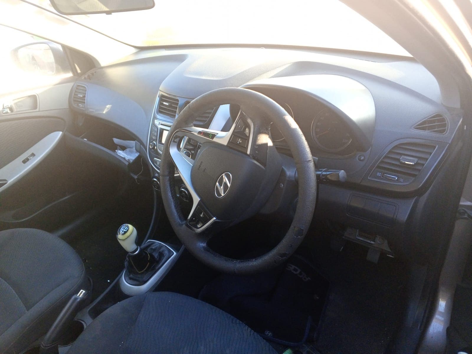 Hyundai Accent — imagem 7