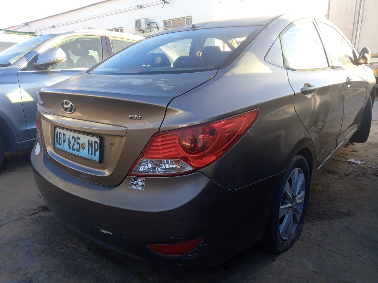 Hyundai Accent — imagem 8