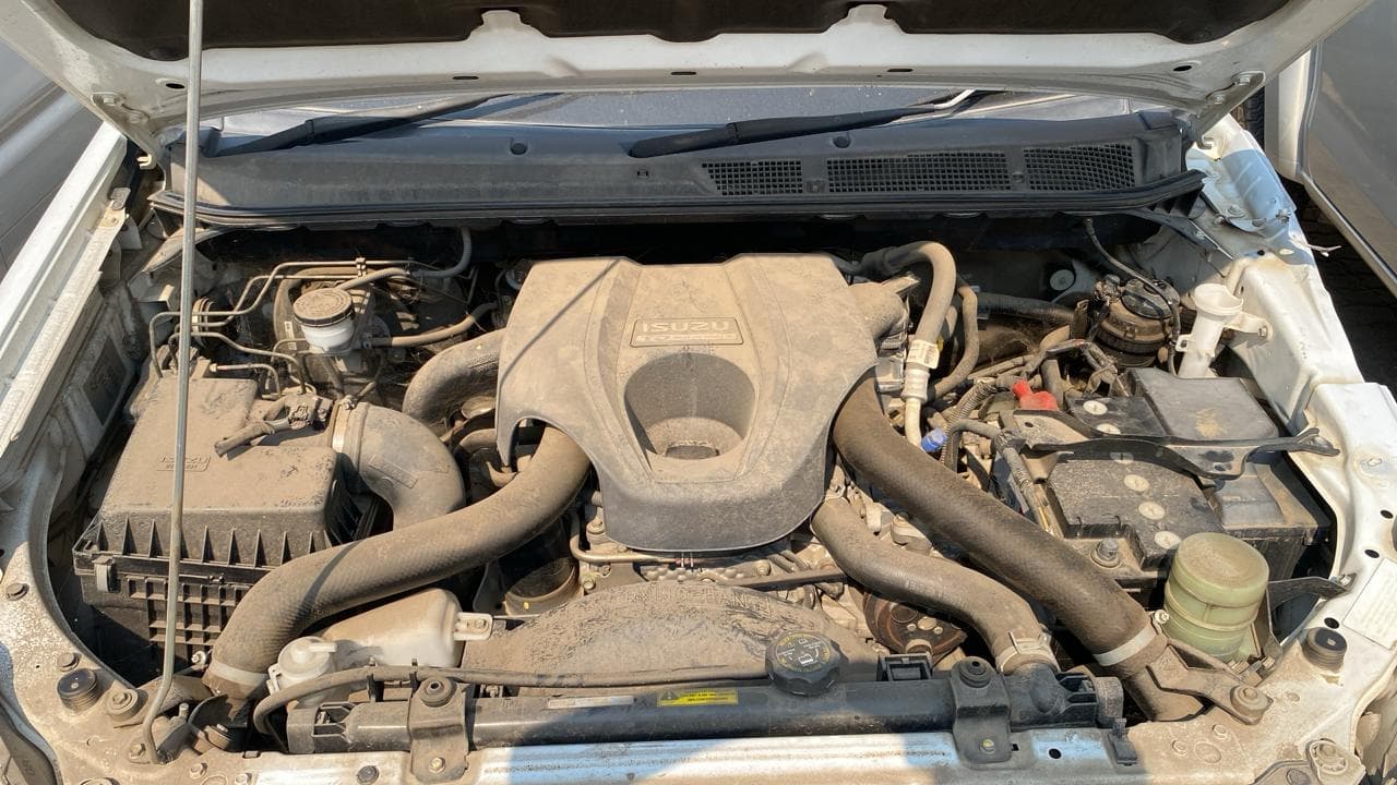 ISUZU KB250 — imagem 6
