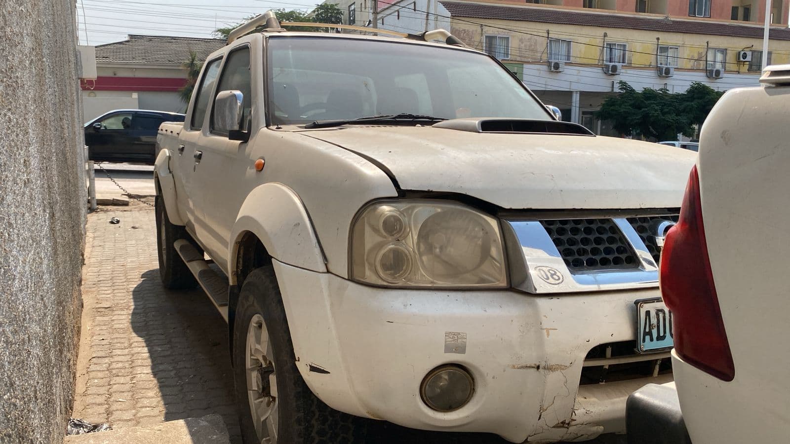 Nissan NP300 Hardbody — image 4