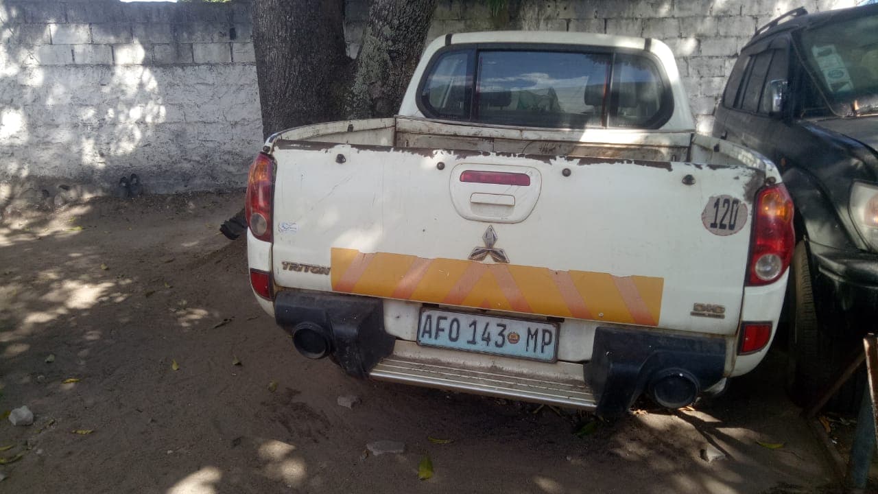 Mitsubishi Triton 2.5 HP · Ano 2015 — imagem 8