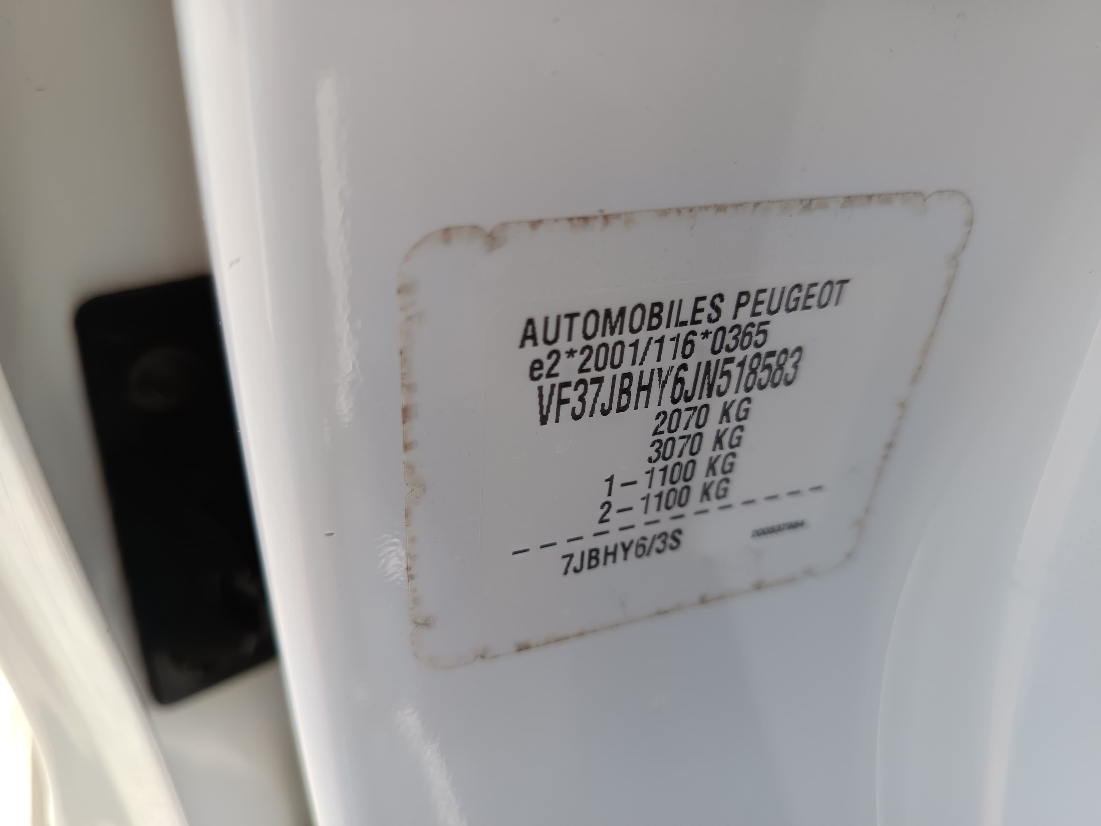 Peugeot Partner · Ano 2018 — image 25