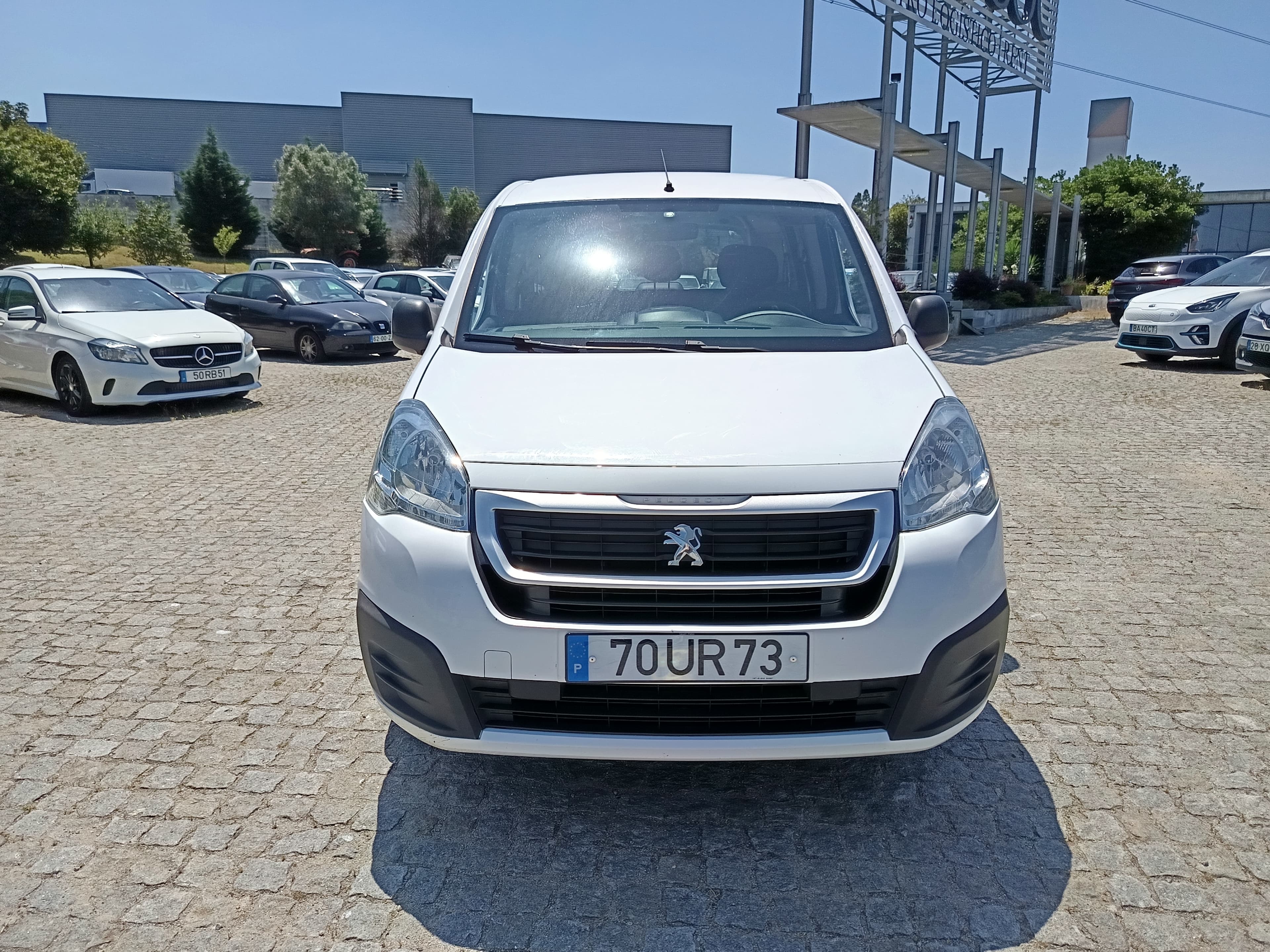 Peugeot Partner · Ano 2018 — image 2