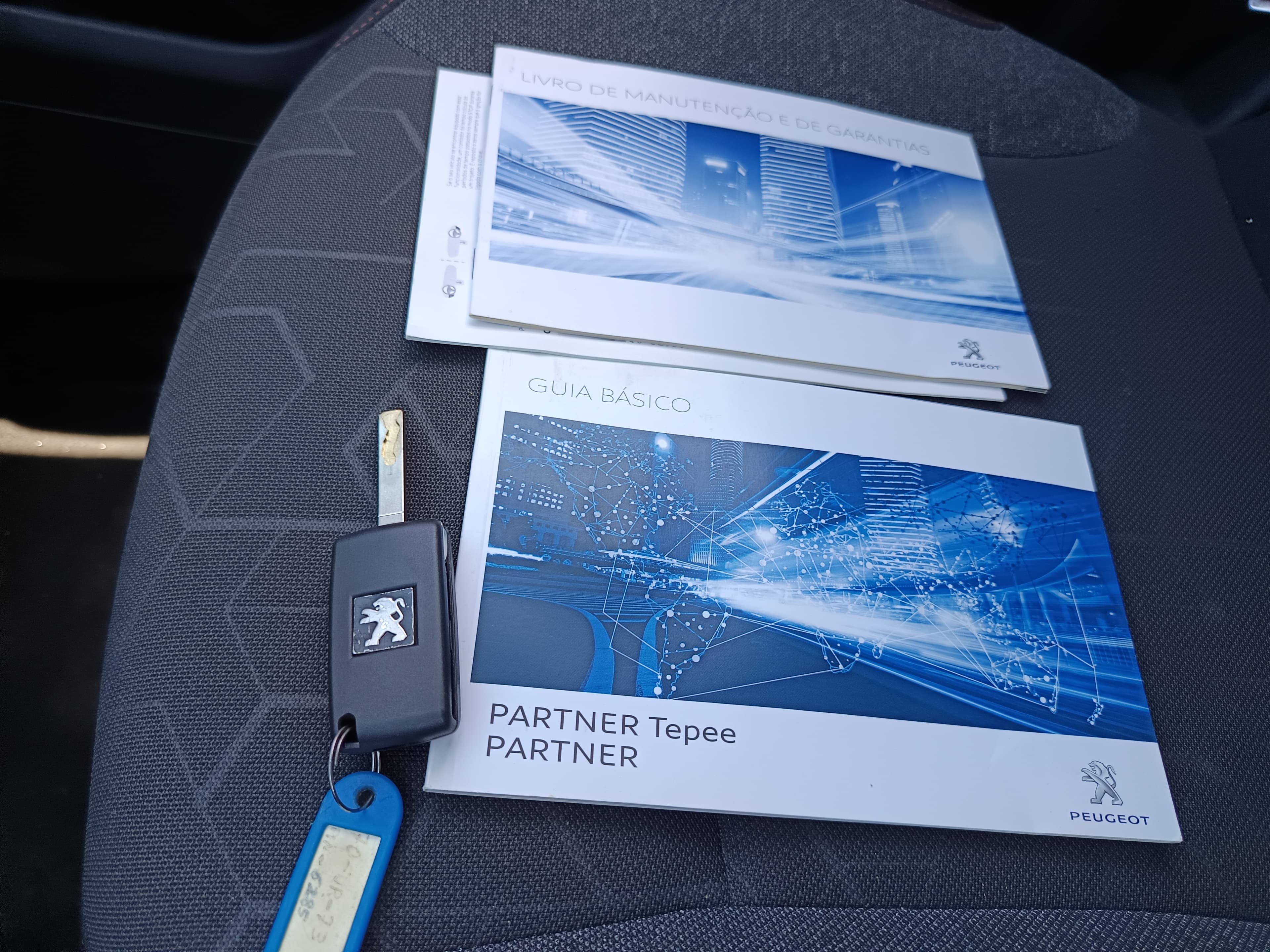 Peugeot Partner · Ano 2018 — image 38
