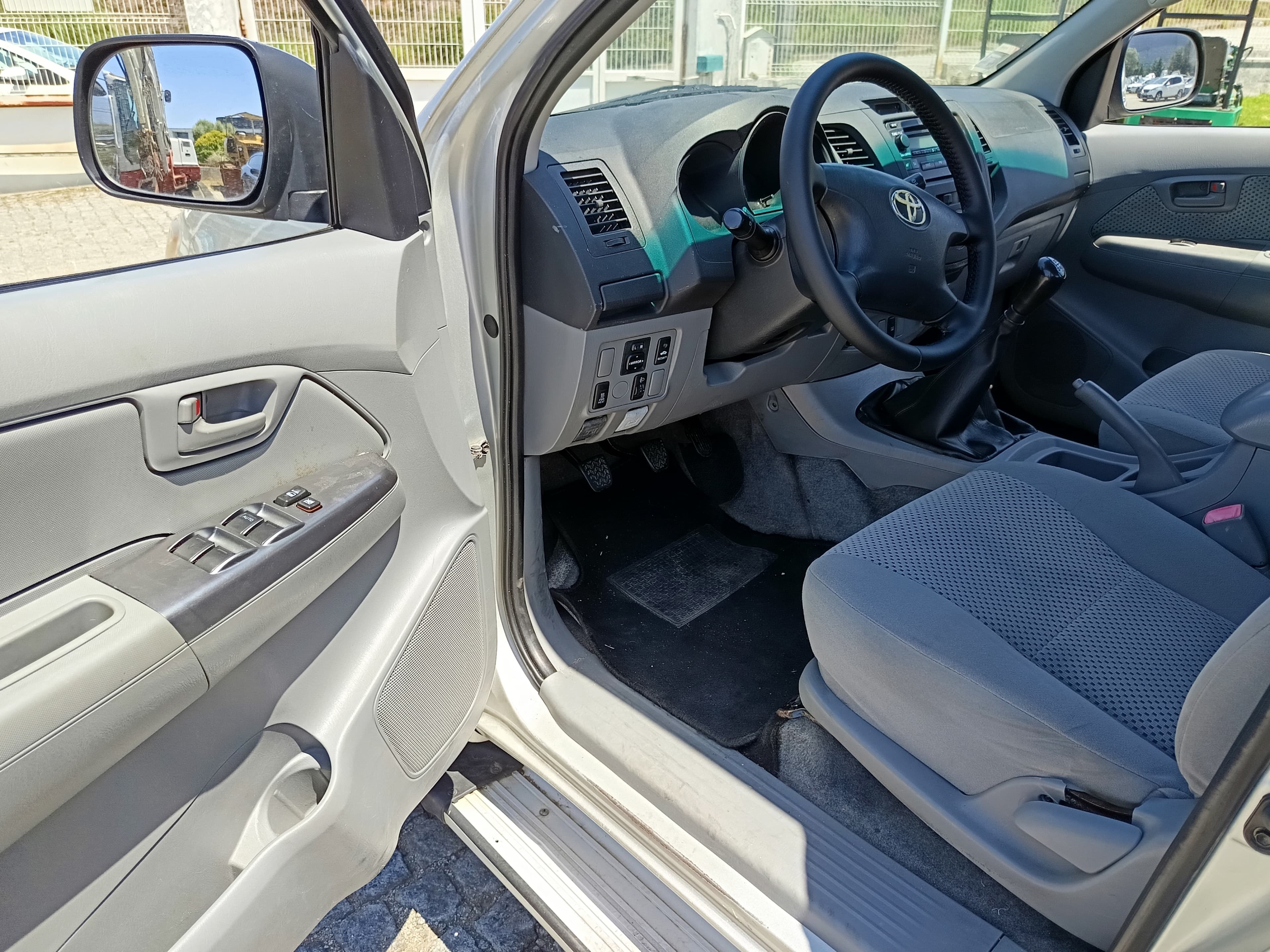 Toyota Hilux  · Ano 2005 — image 17