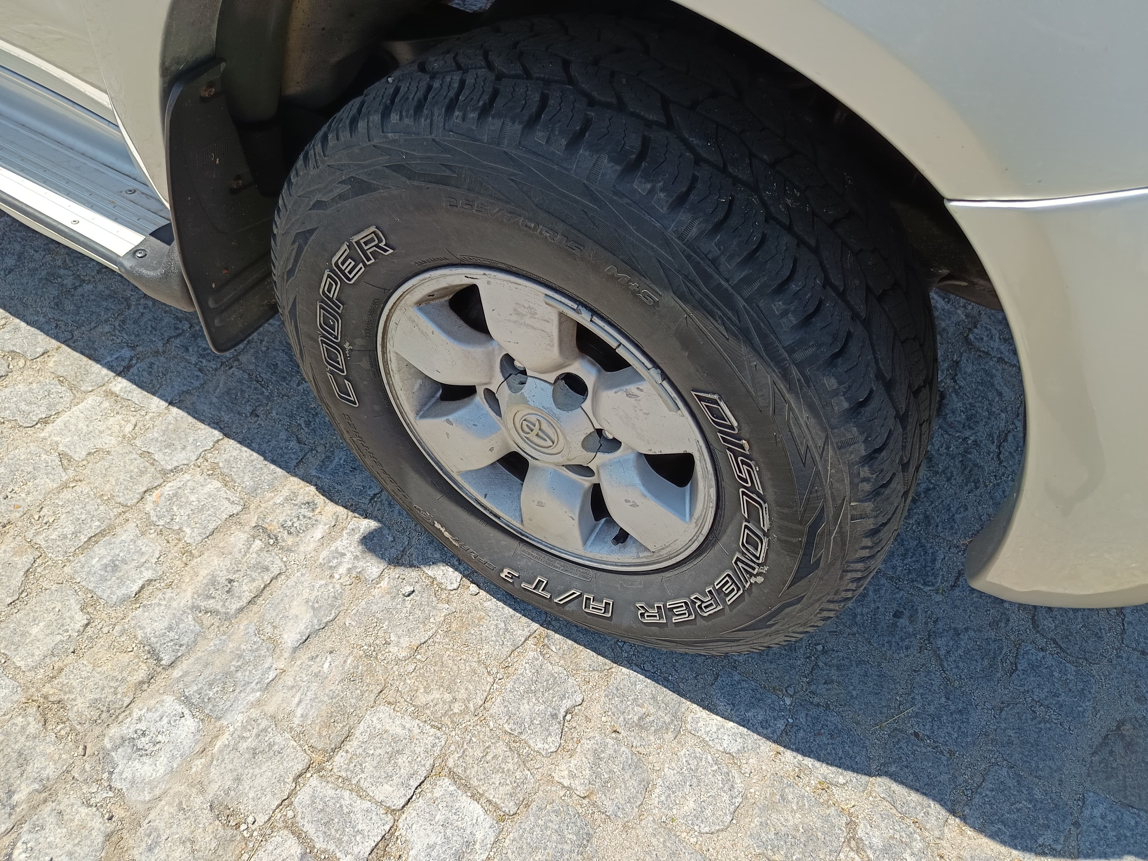 Toyota Hilux  · Ano 2005 — image 11