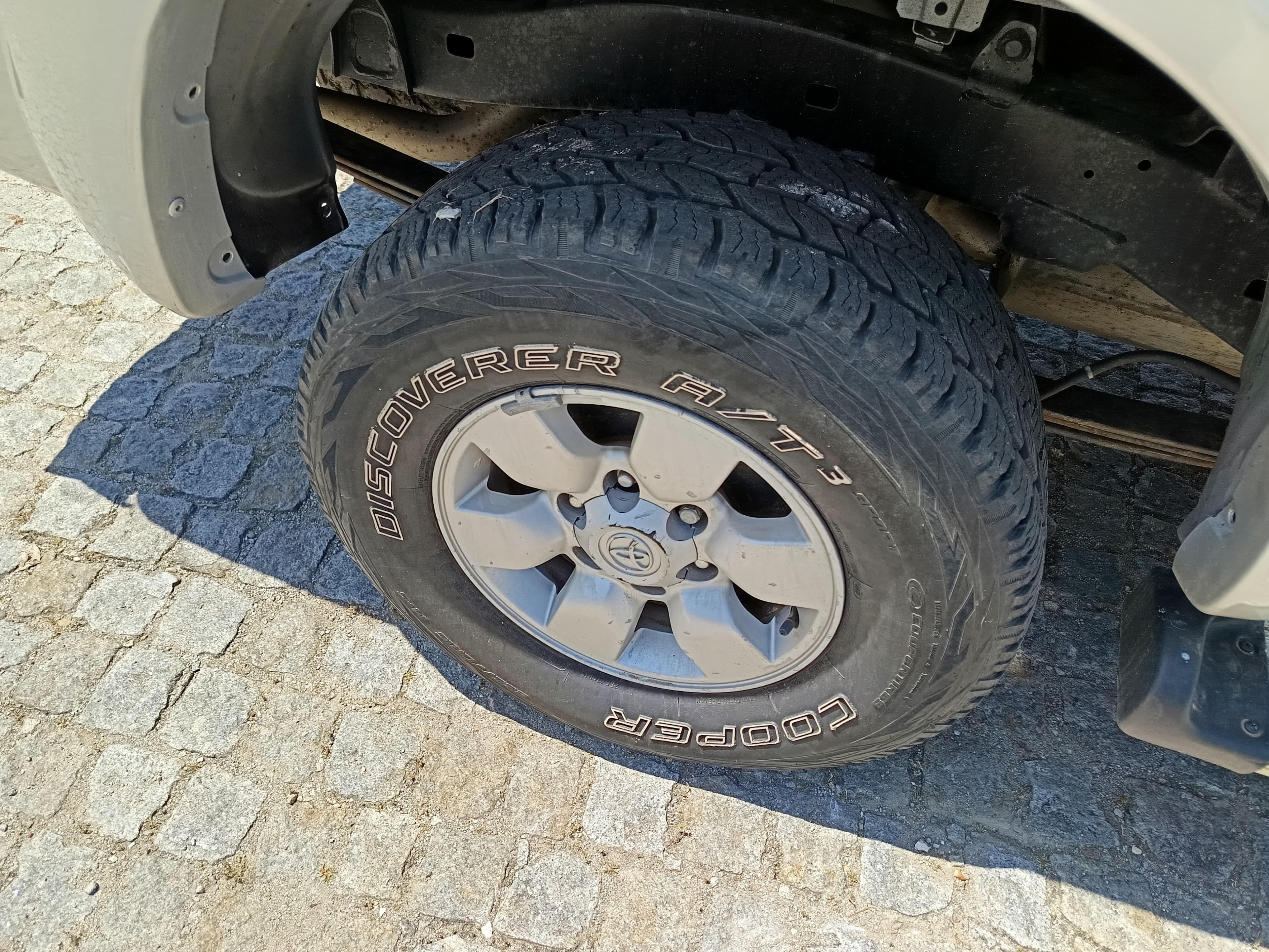 Toyota Hilux  · Ano 2005 — image 12