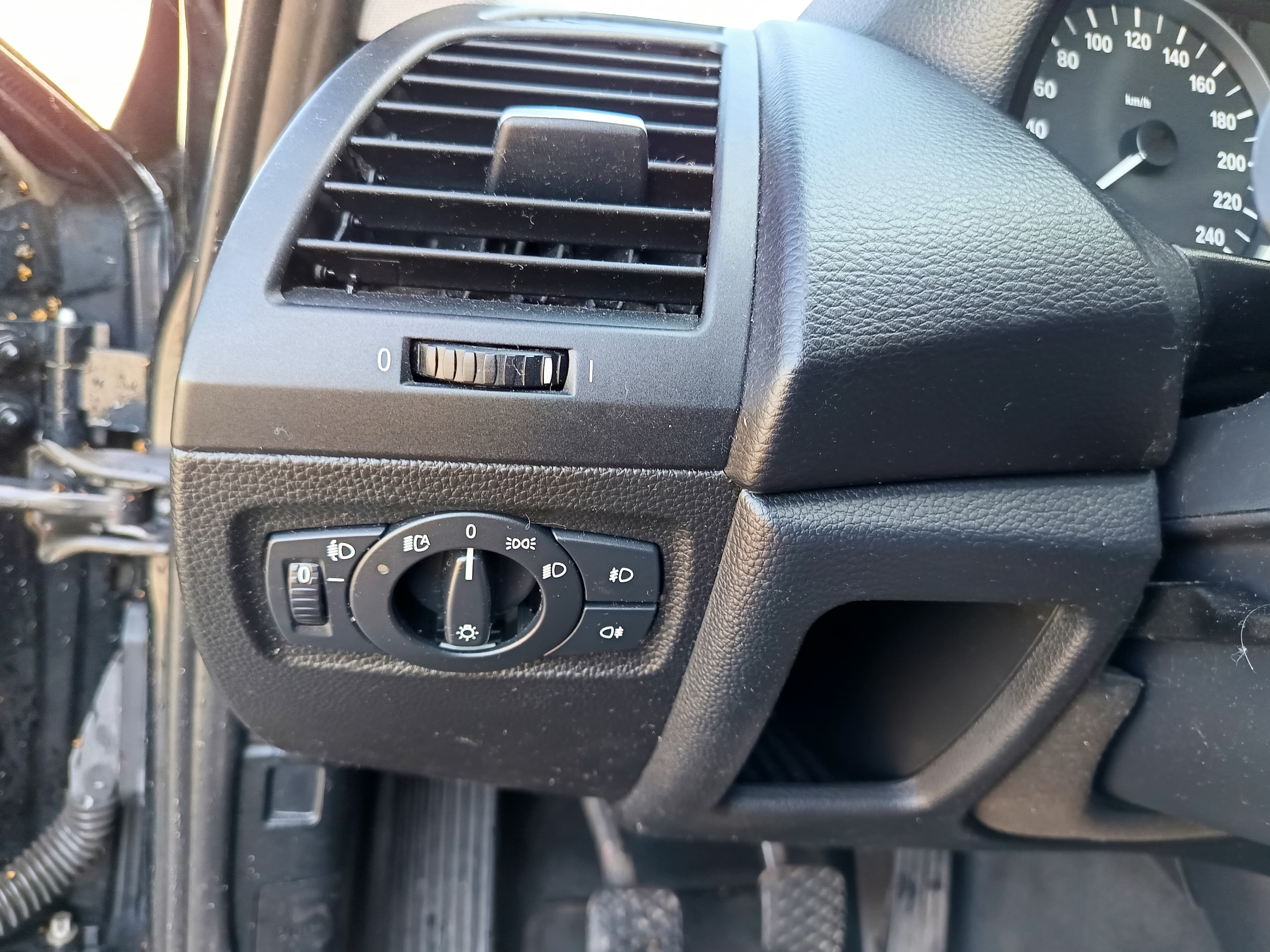 BMW 118D · Ano 2011 — imagem 31