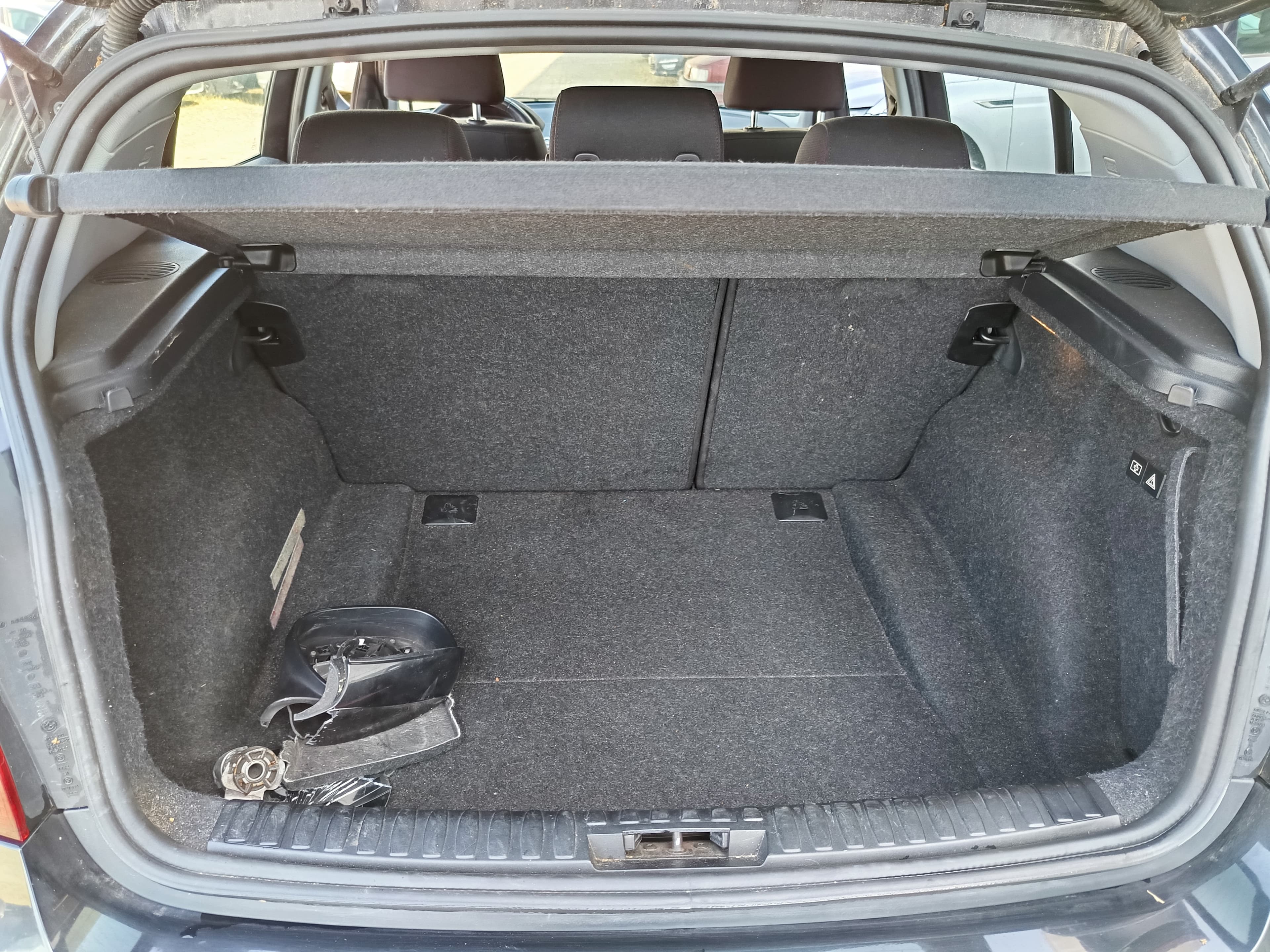 BMW 118D · Ano 2011 — imagem 17