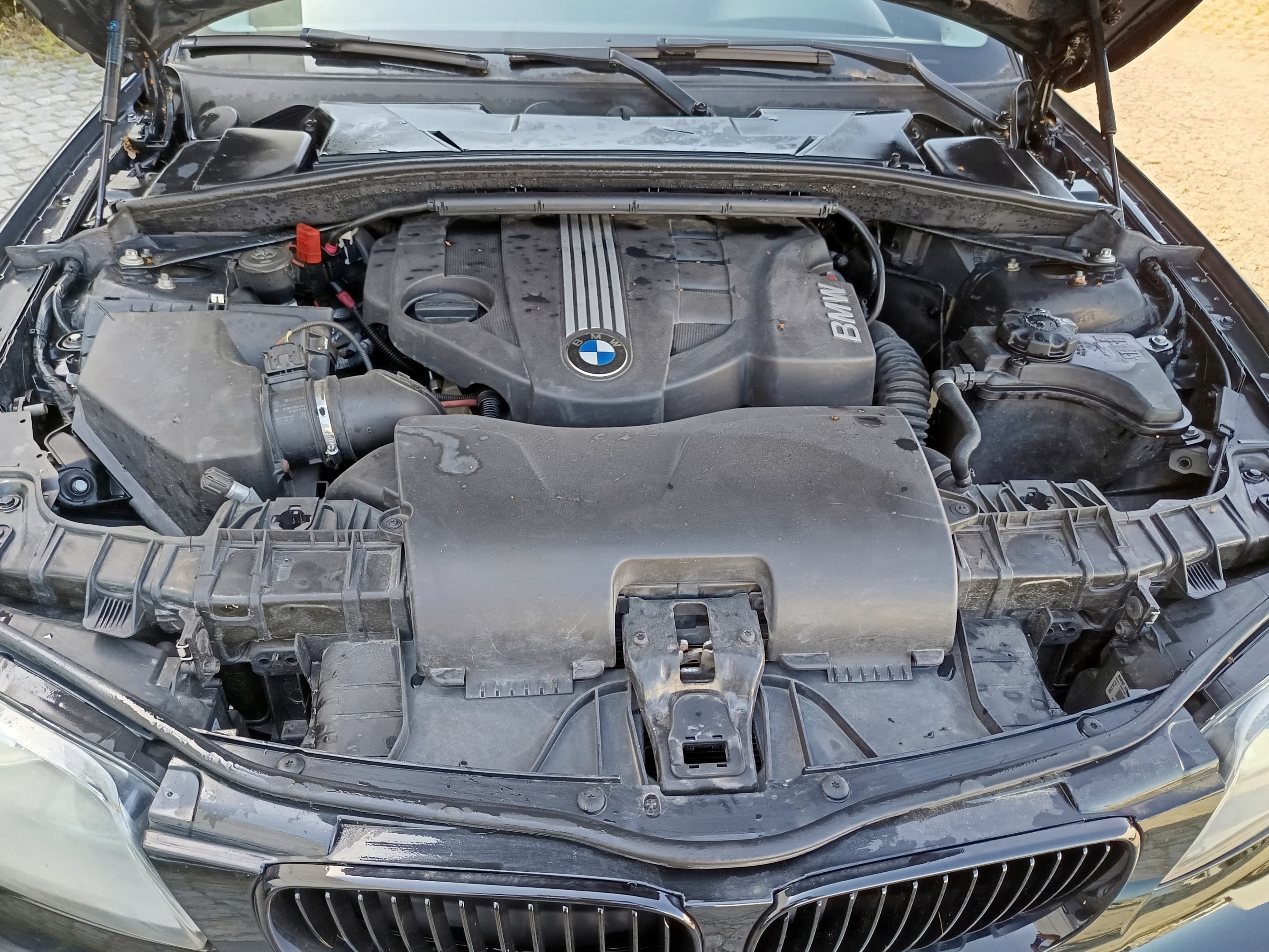 BMW 118D · Ano 2011 — imagem 14