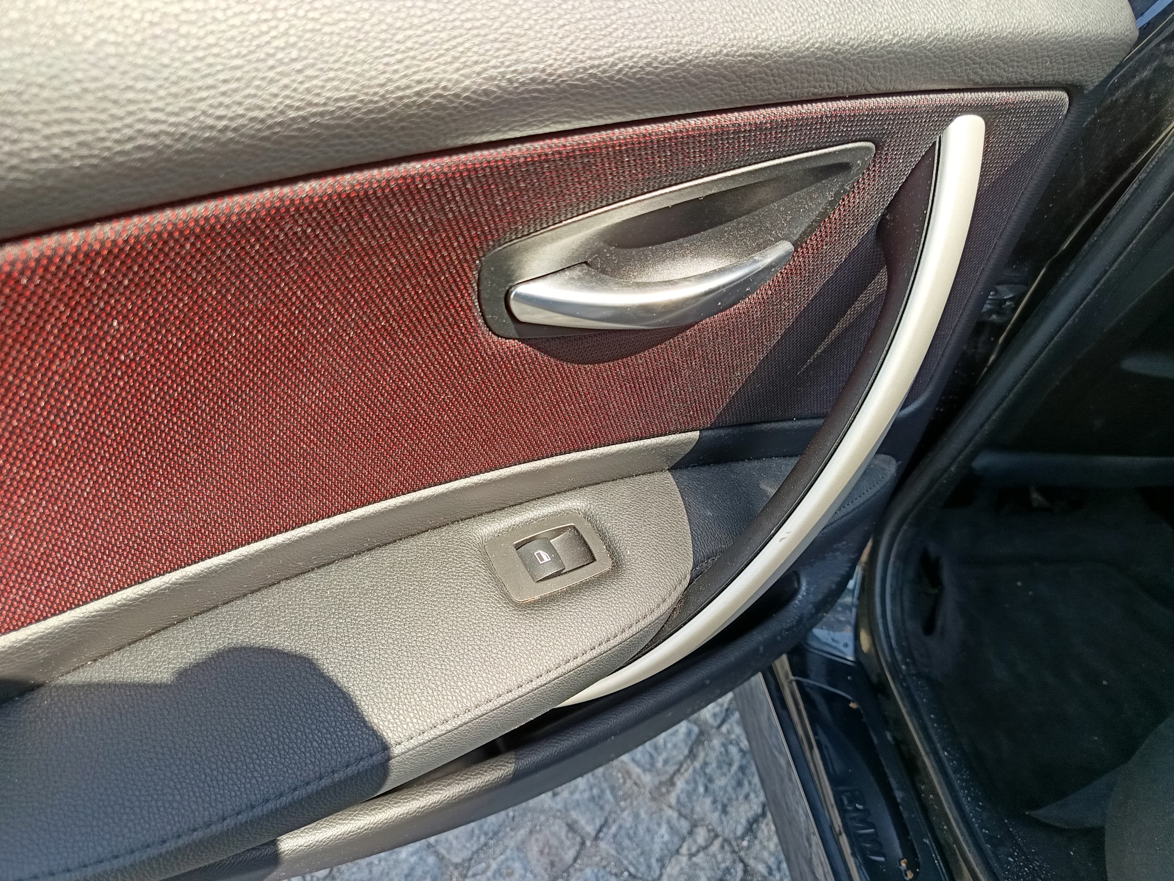 BMW 118D · Ano 2011 — imagem 26