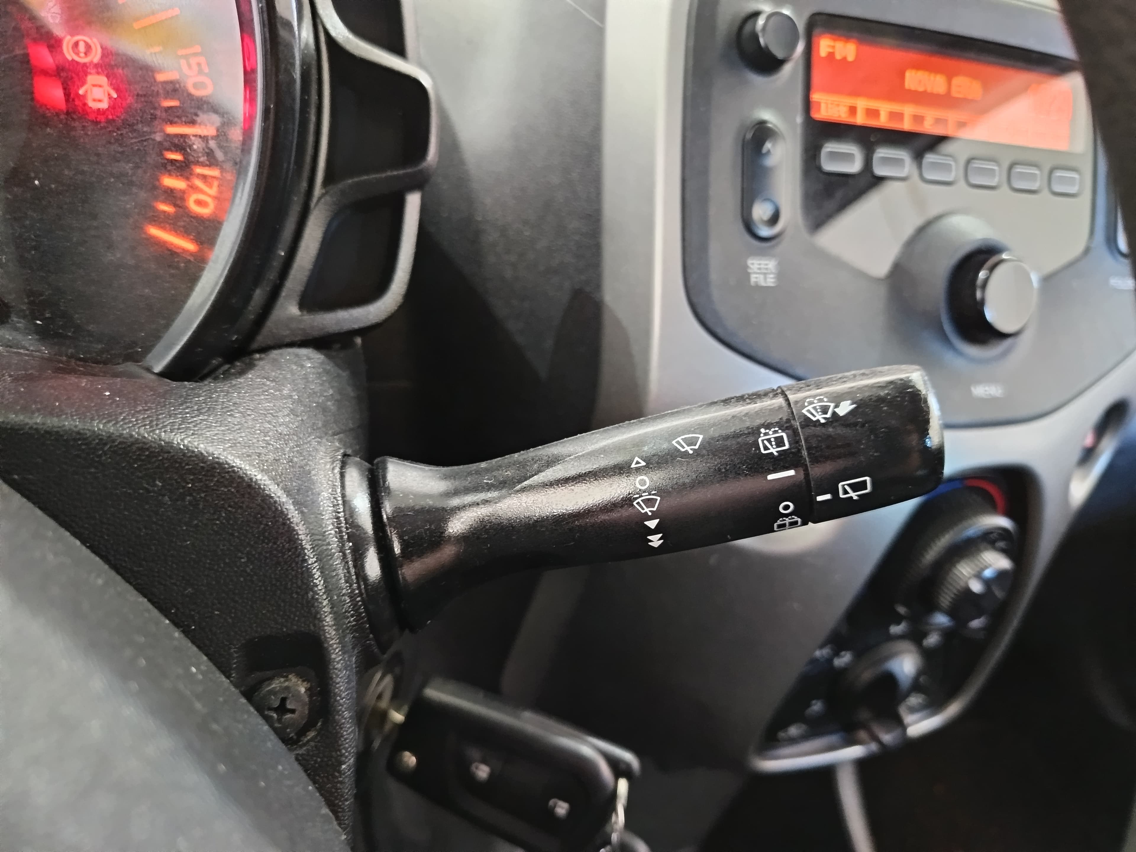 Citroën C1 · Ano 2015 — image 18