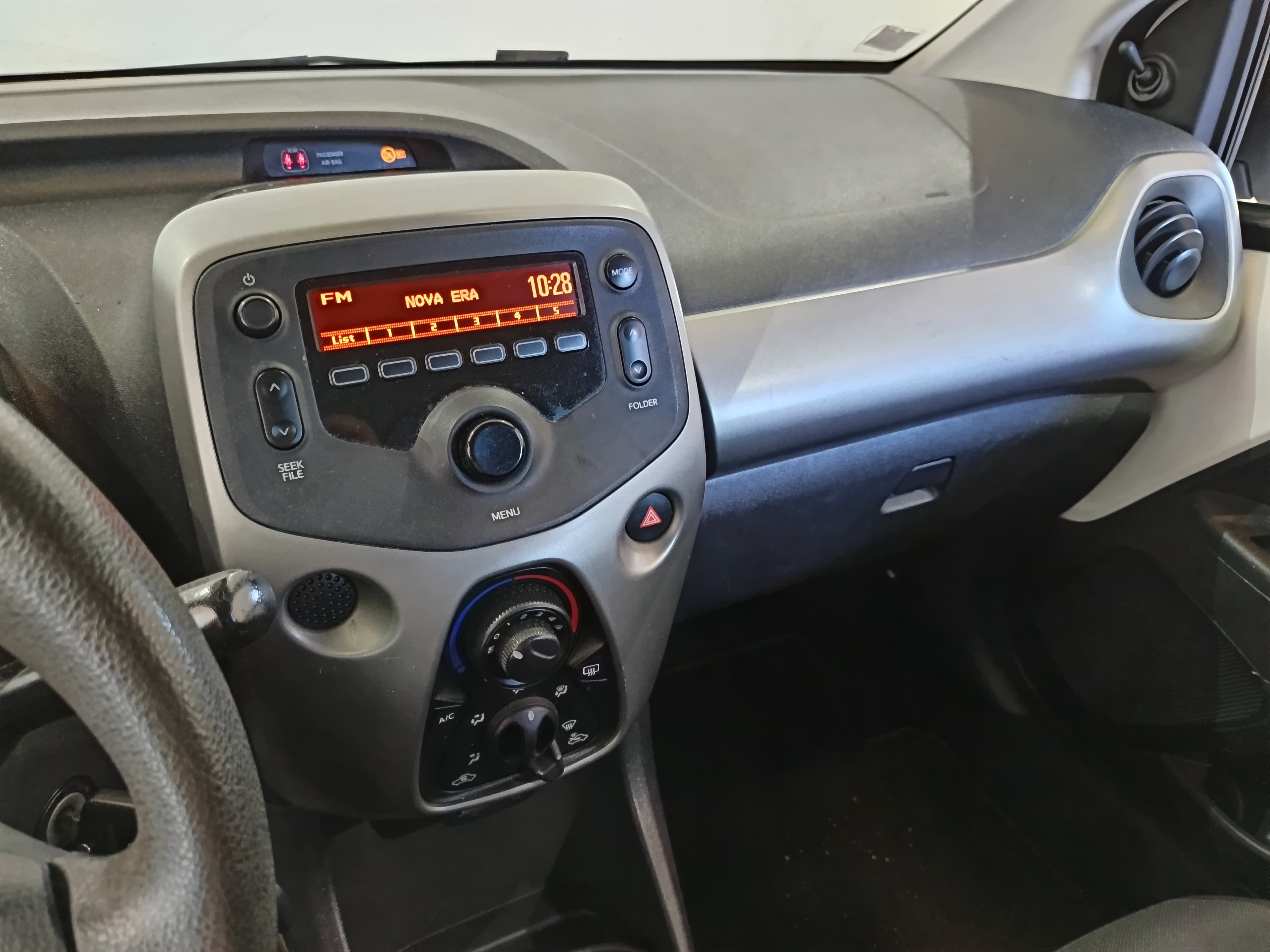 Citroën C1 · Ano 2015 — image 32