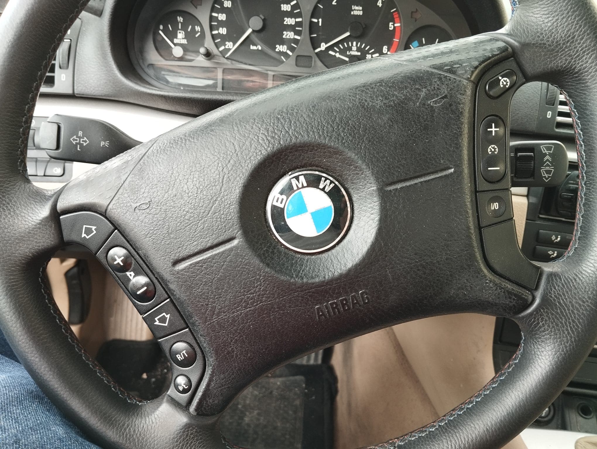BMW 320D · Ano 2001 — imagem 15