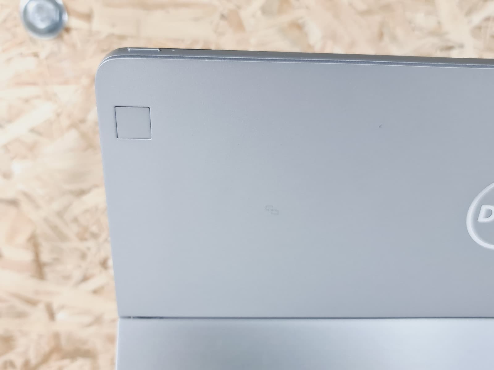 Portátil Dell Latitude 7200 — image 4