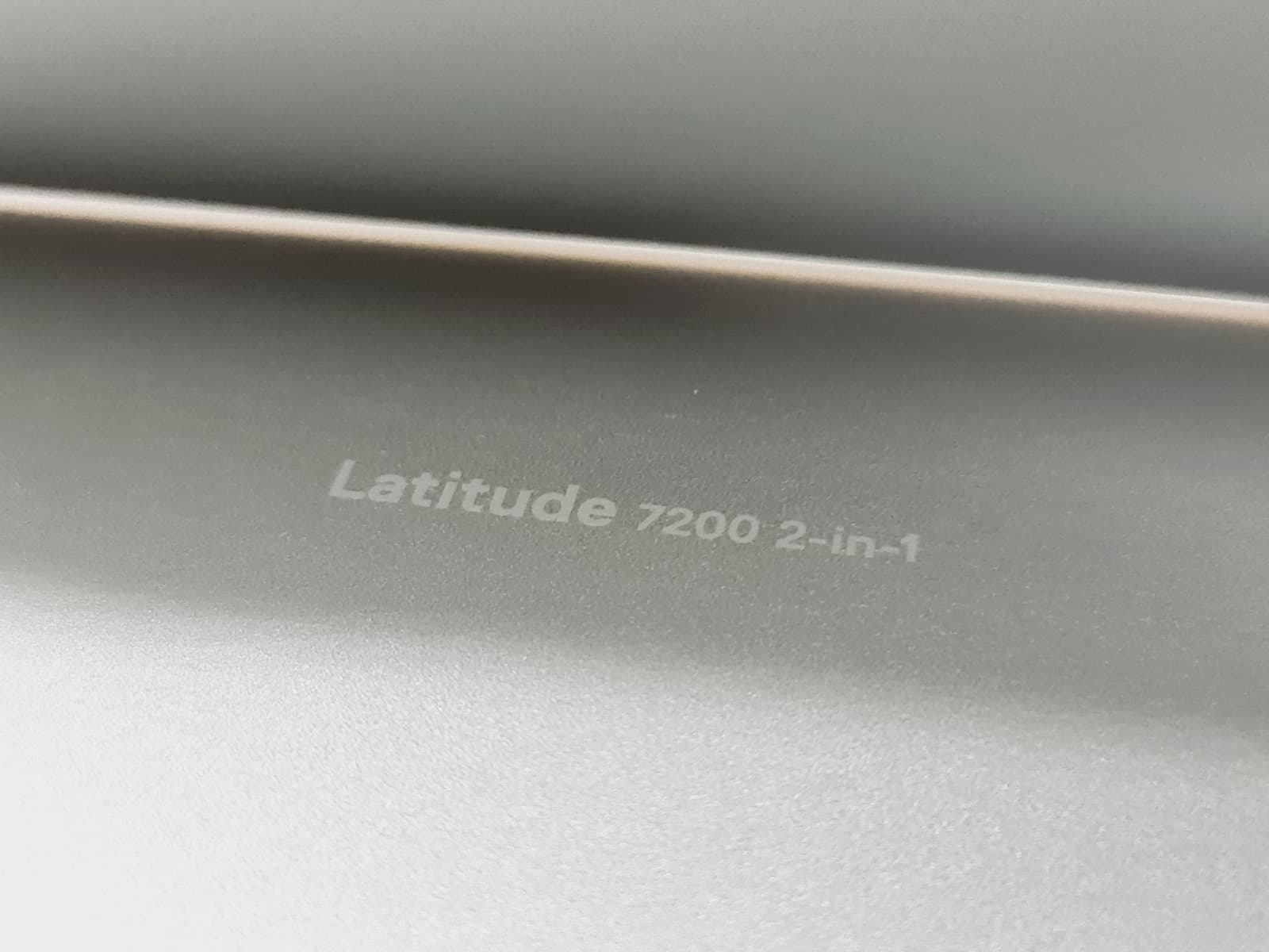 Portátil Dell Latitude 7200 — image 9