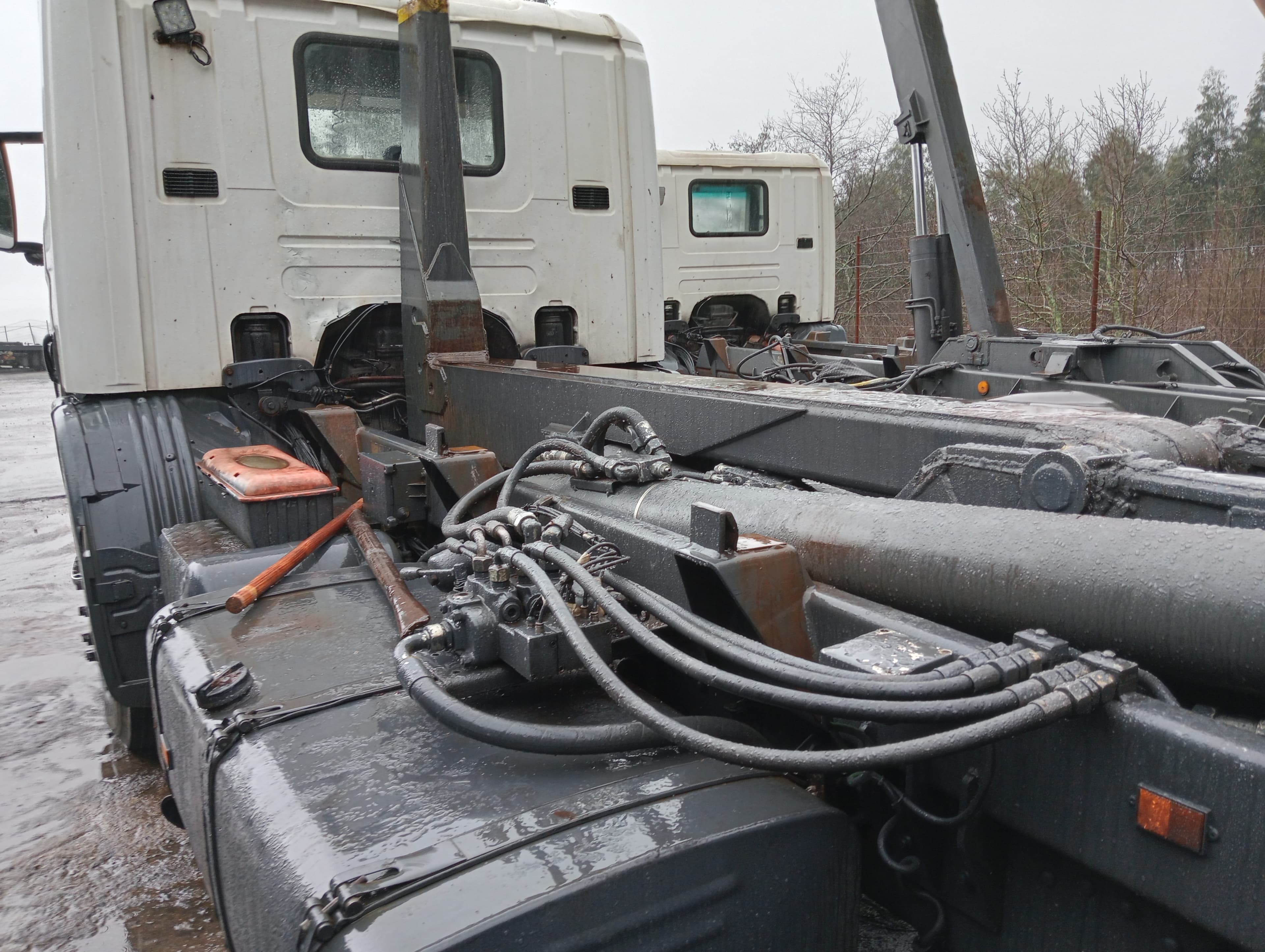 Scania 340 114G · Ano 1999 — imagem 7