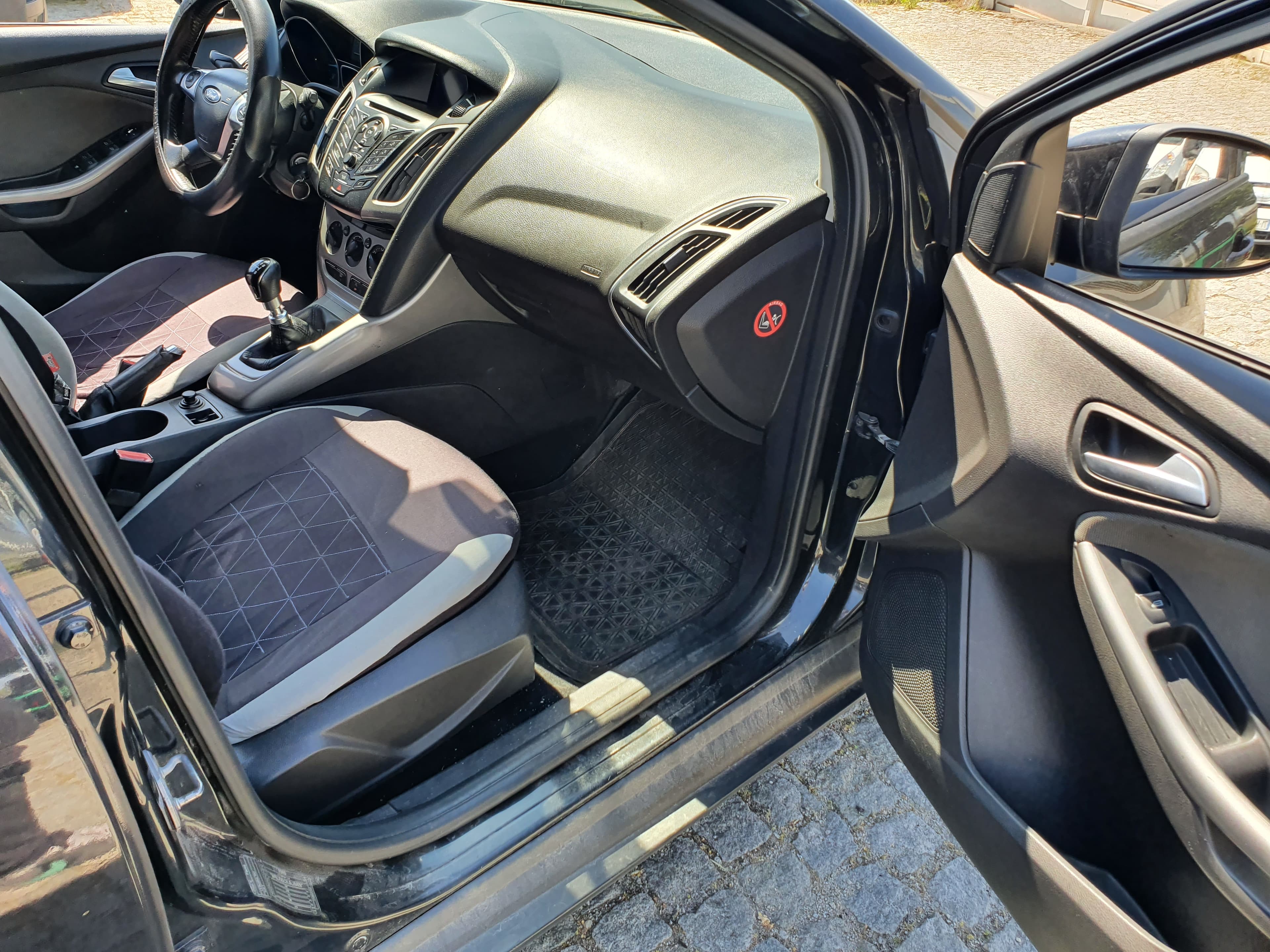 Ford Focus · Ano 2011 — imagem 23
