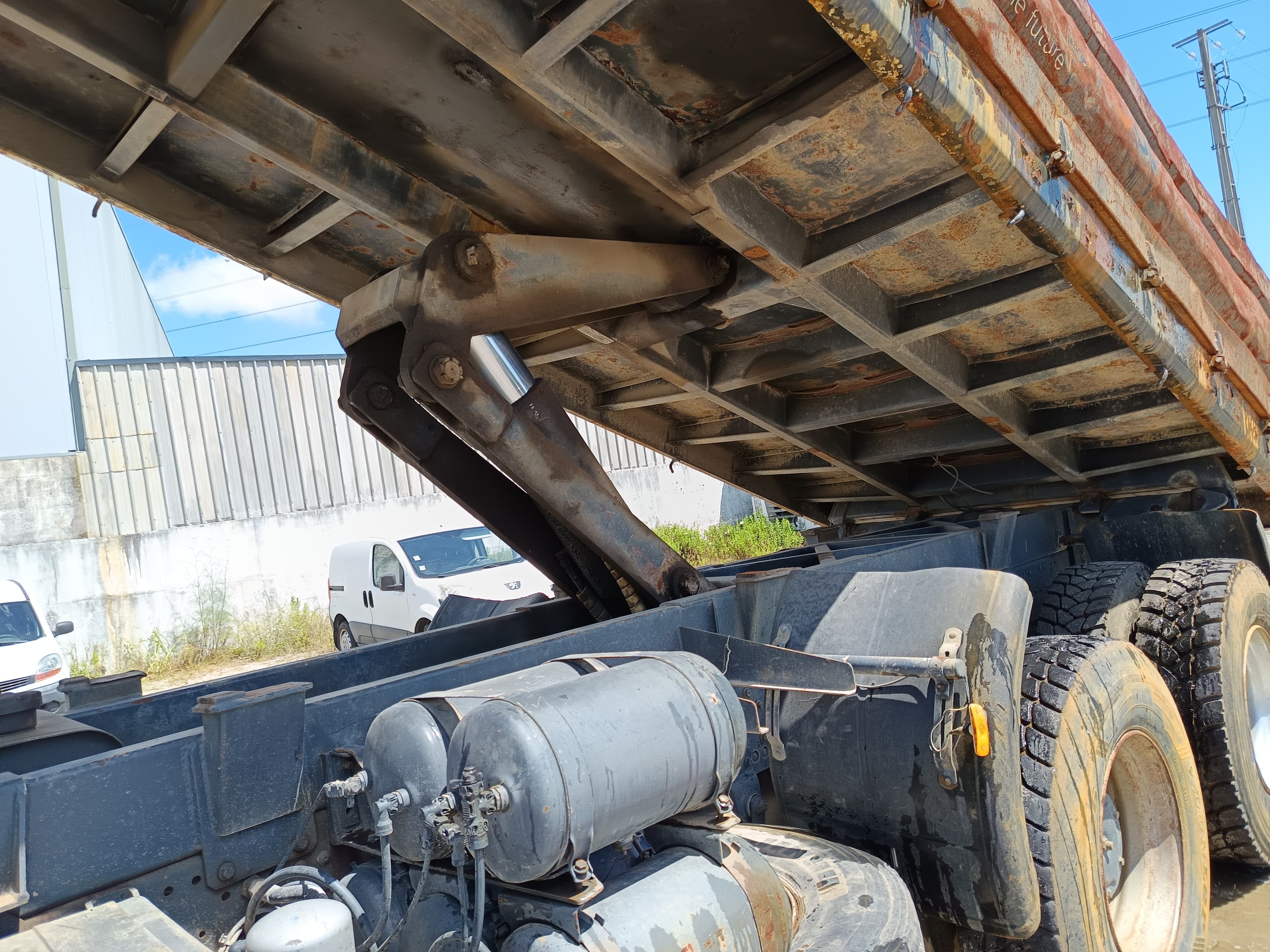 Iveco AD 260T41 · Ano 2008 — imagen 6
