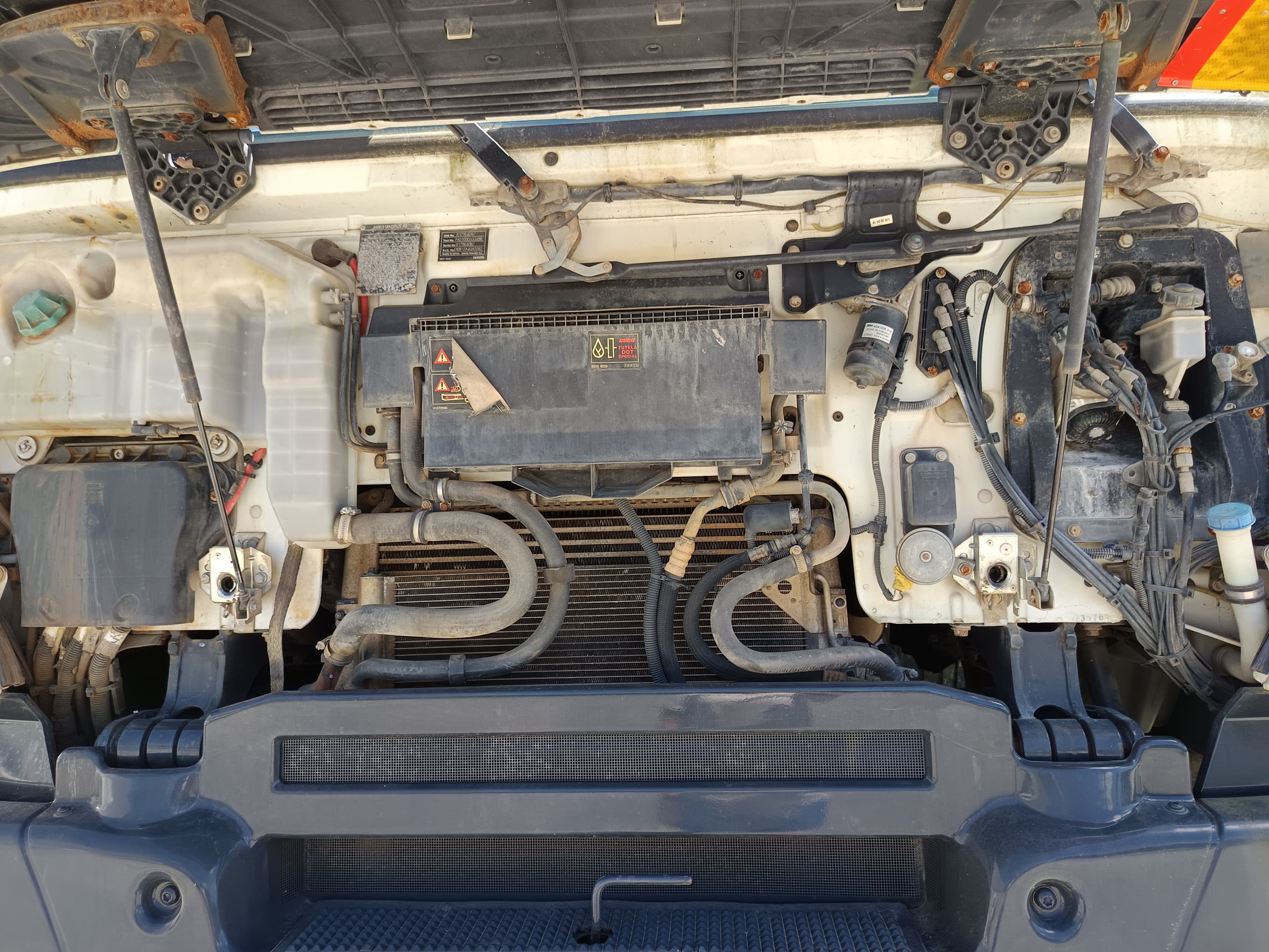 Iveco AD 260T41 · Ano 2008 — imagen 19